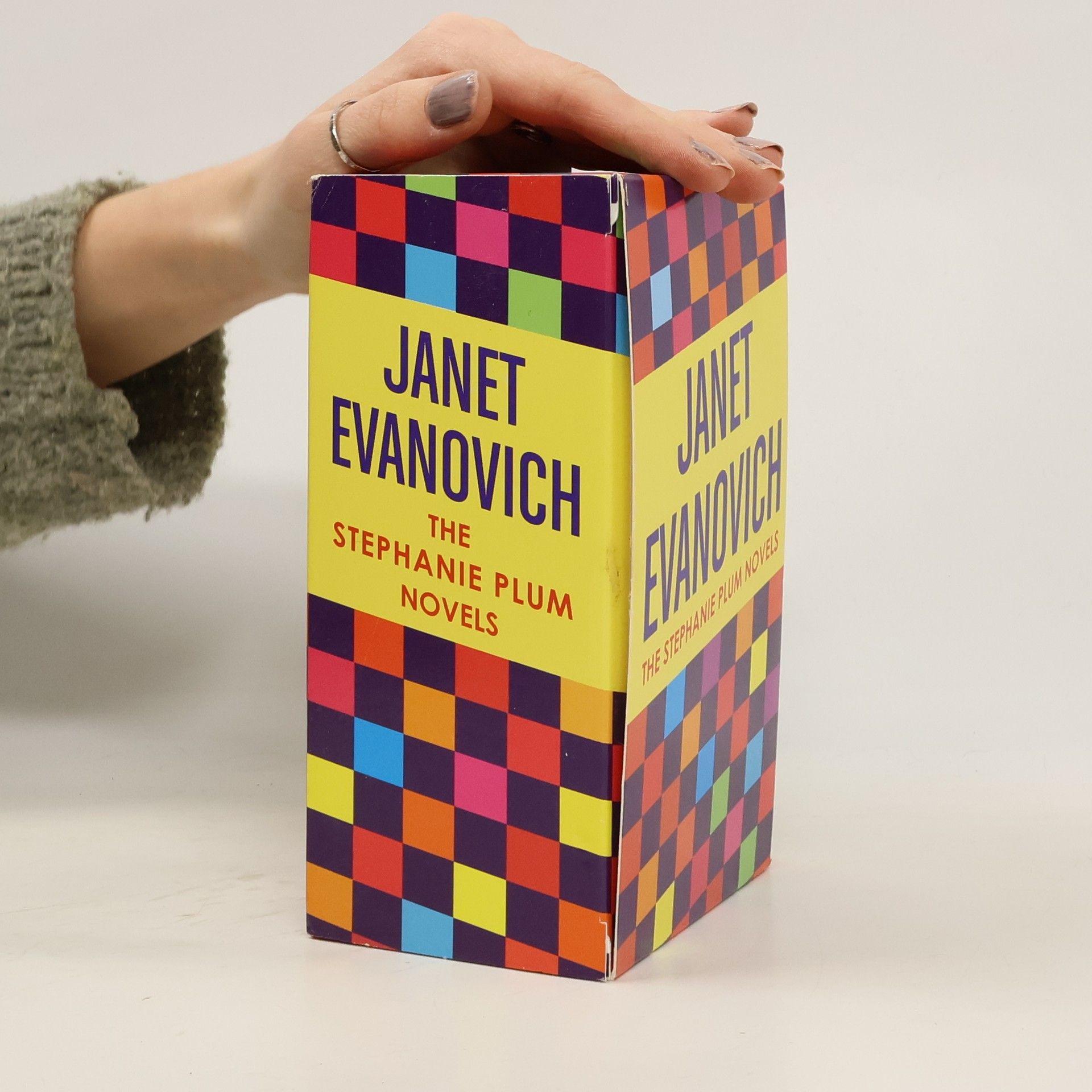 Janet Evanovich The Stephanie Plum Novels. Plum Boxed Set 4. Books 10 - 12