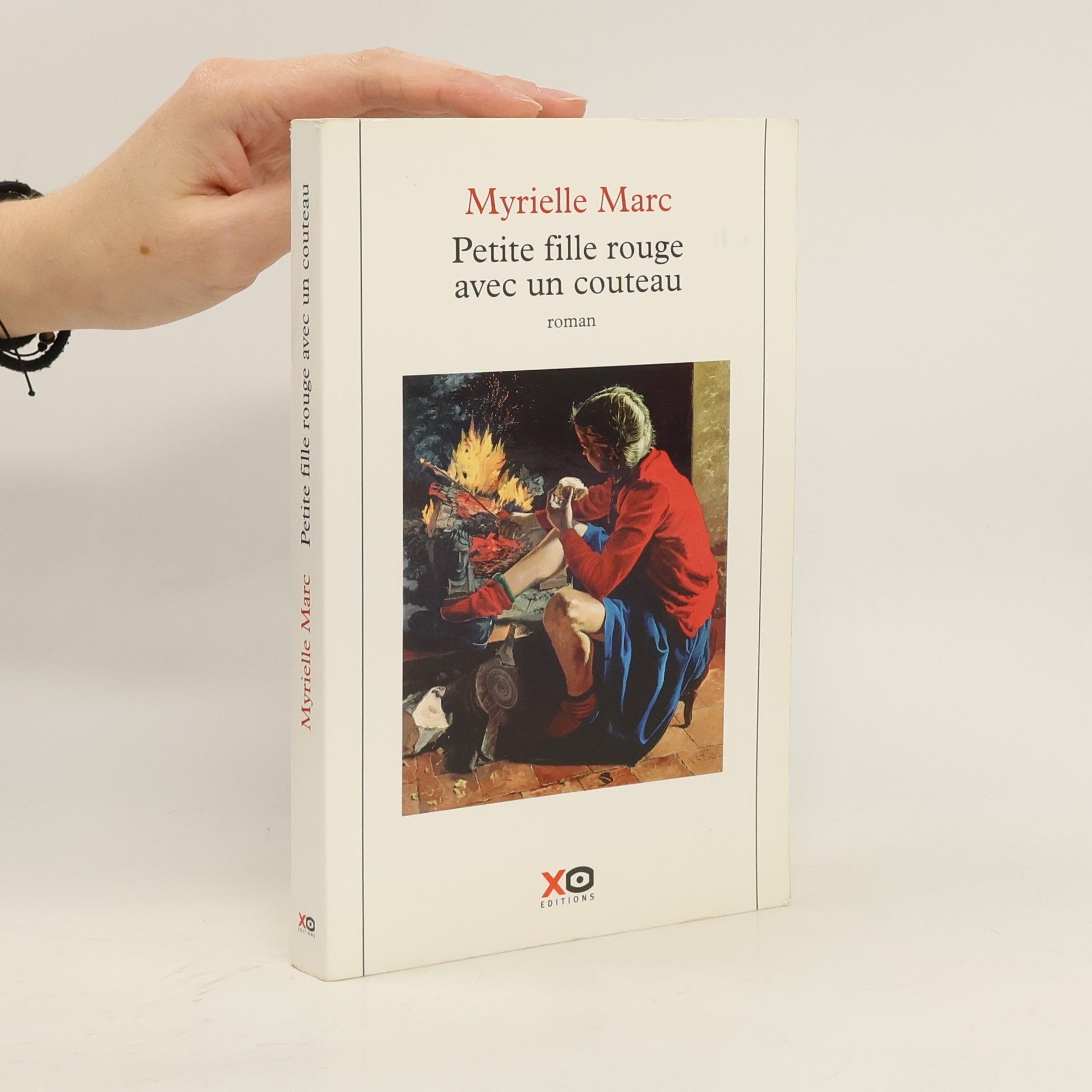 Myrielle Marc Petite fille rouge avec un couteau