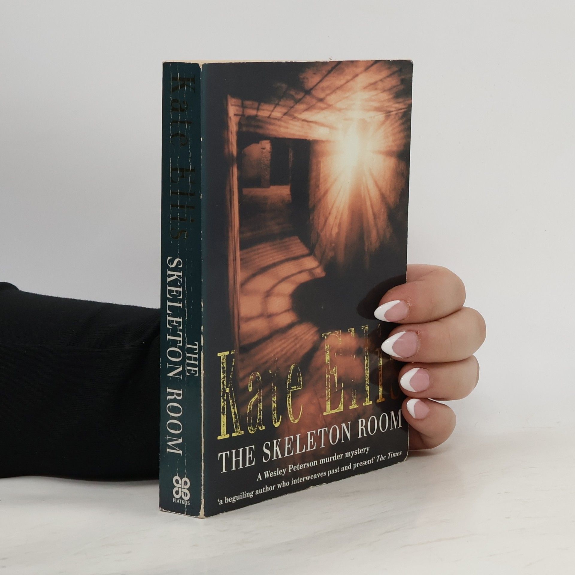 Kate Ellis The Skeleton Room