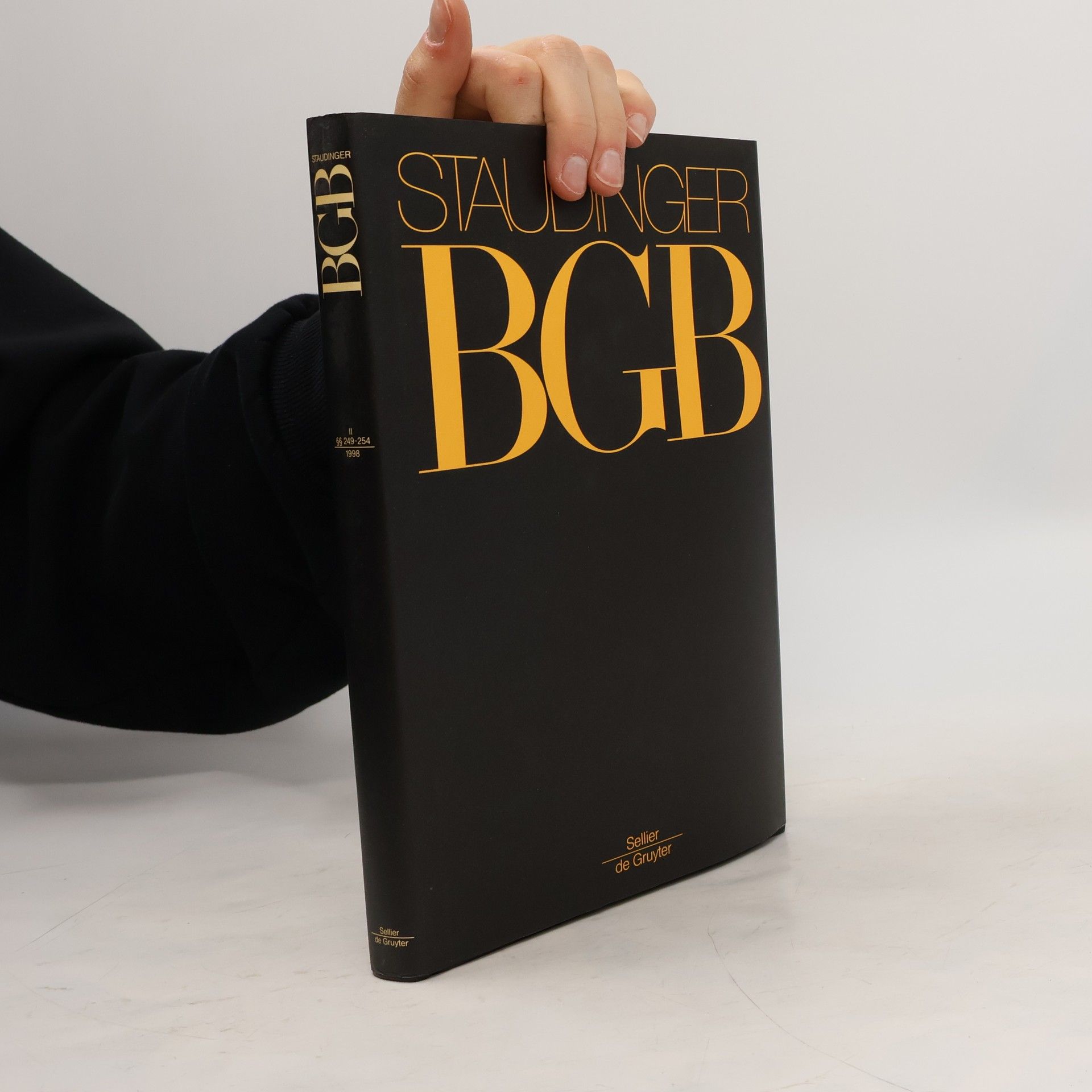 Julius von Staudinger Kommentar zum Bürgerlichen Gesetzbuch mit Einführungsgesetz und Nebengesetzen Zweites Buch