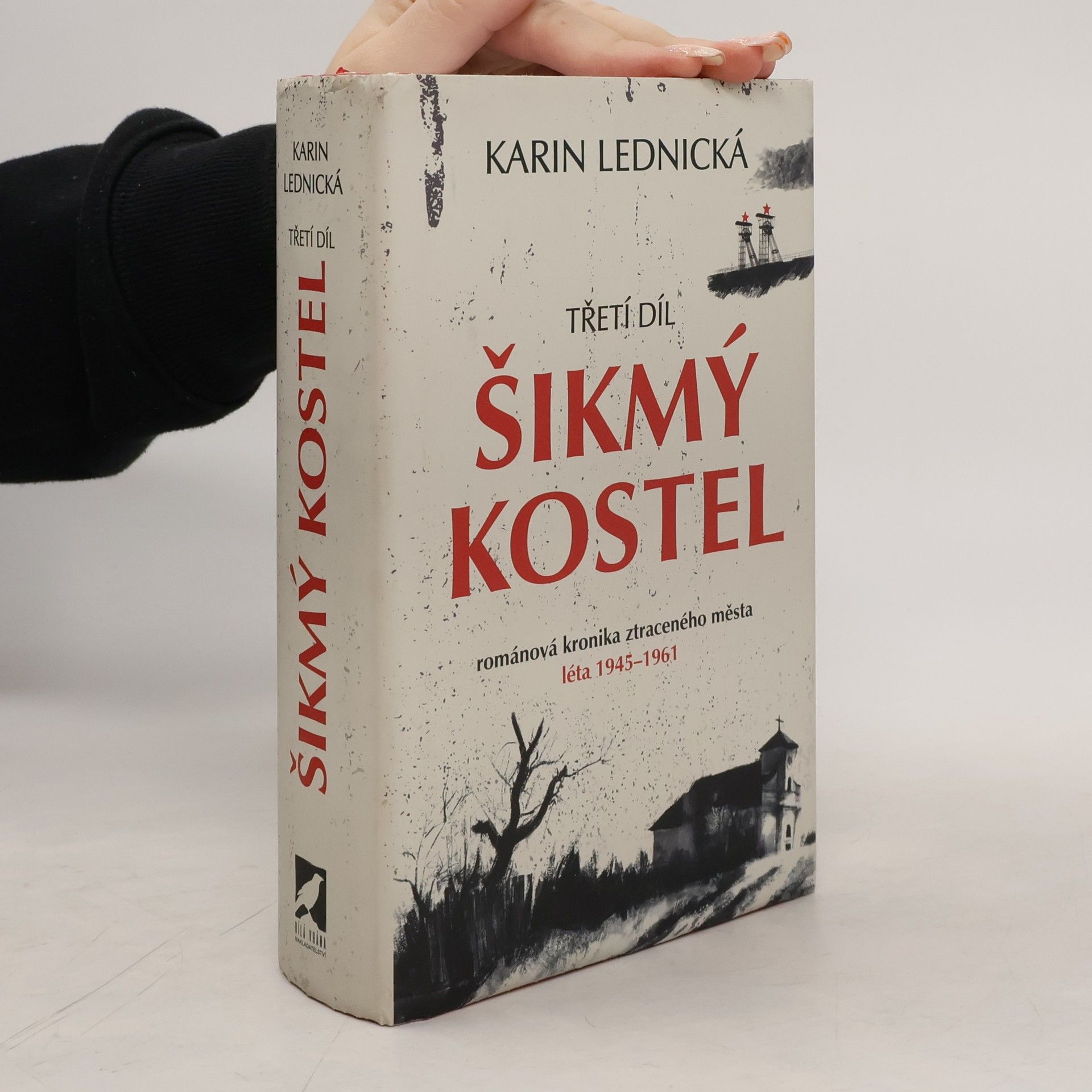 Karin Lednická Šikmý kostel 3