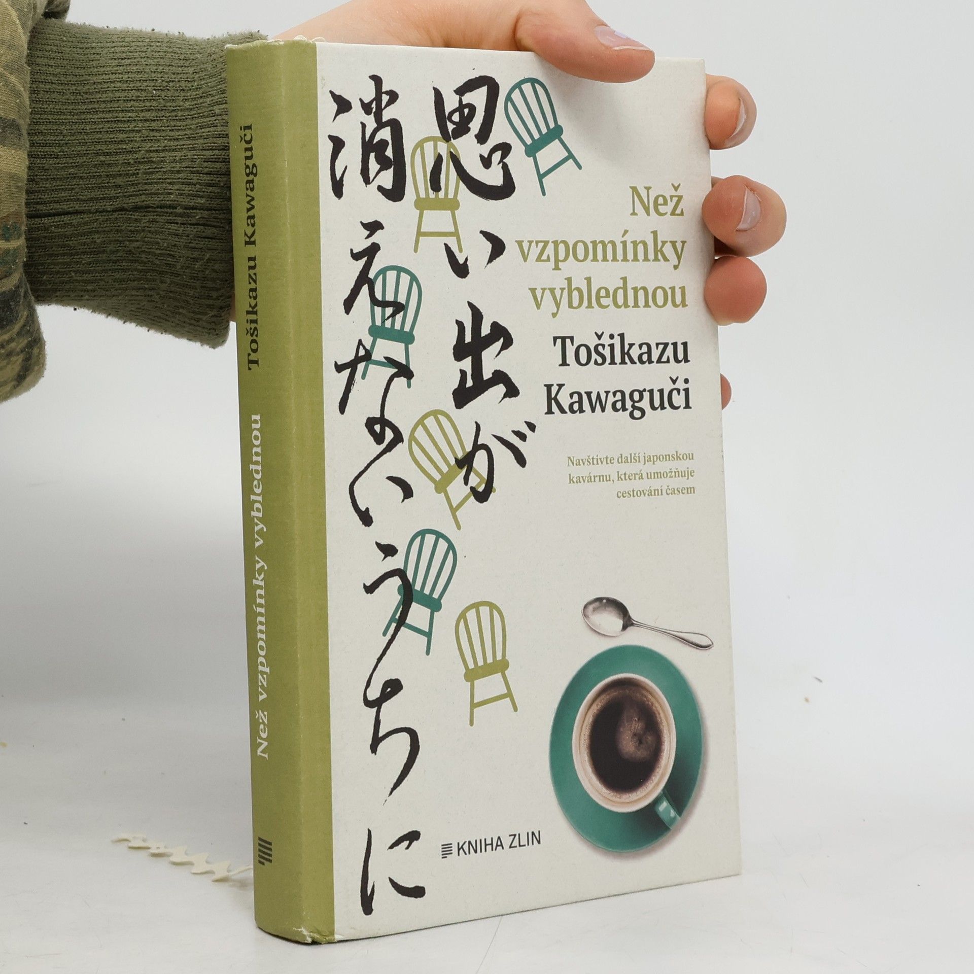 Než vzpomínky vyblednou