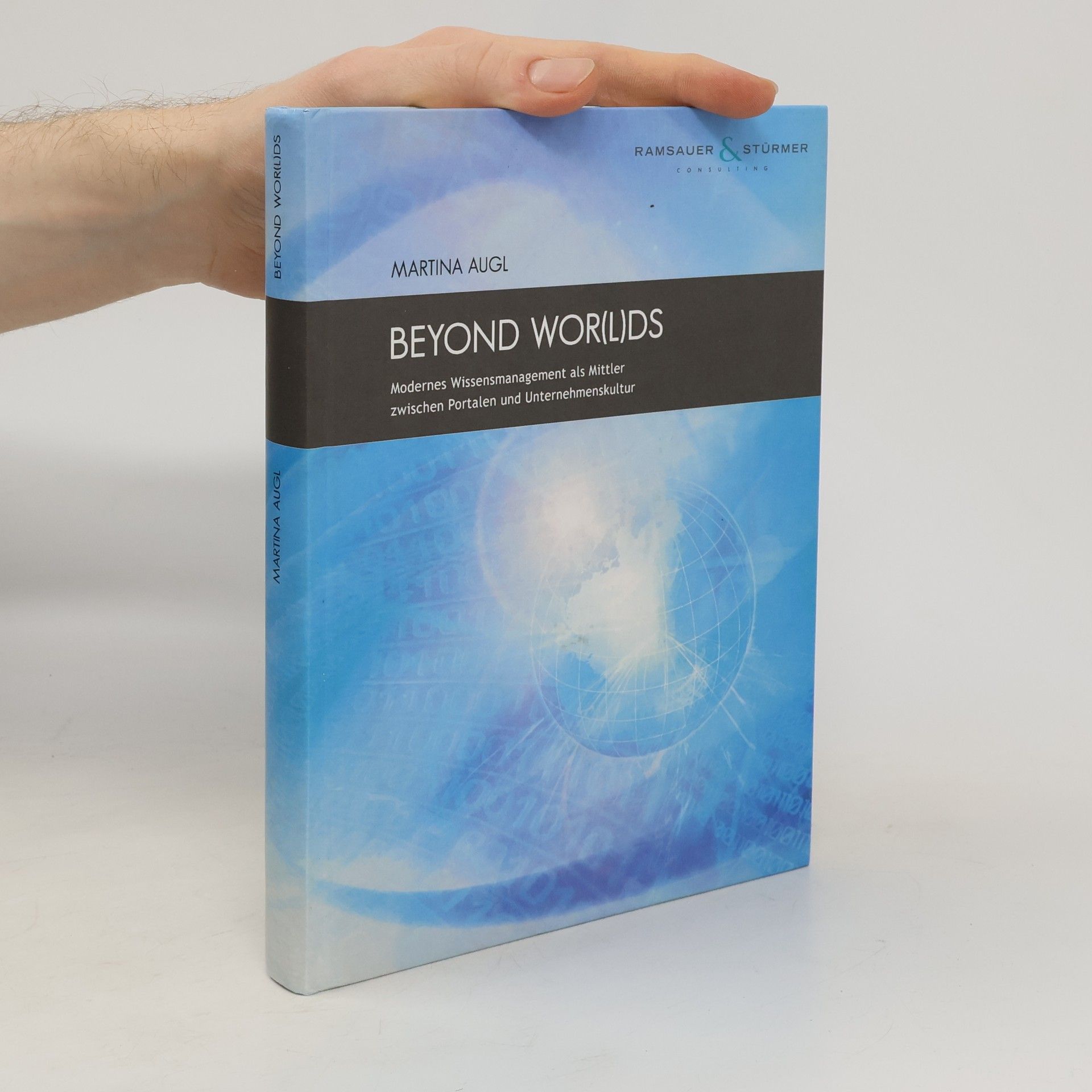 Martina Augl Beyond wor(l)ds