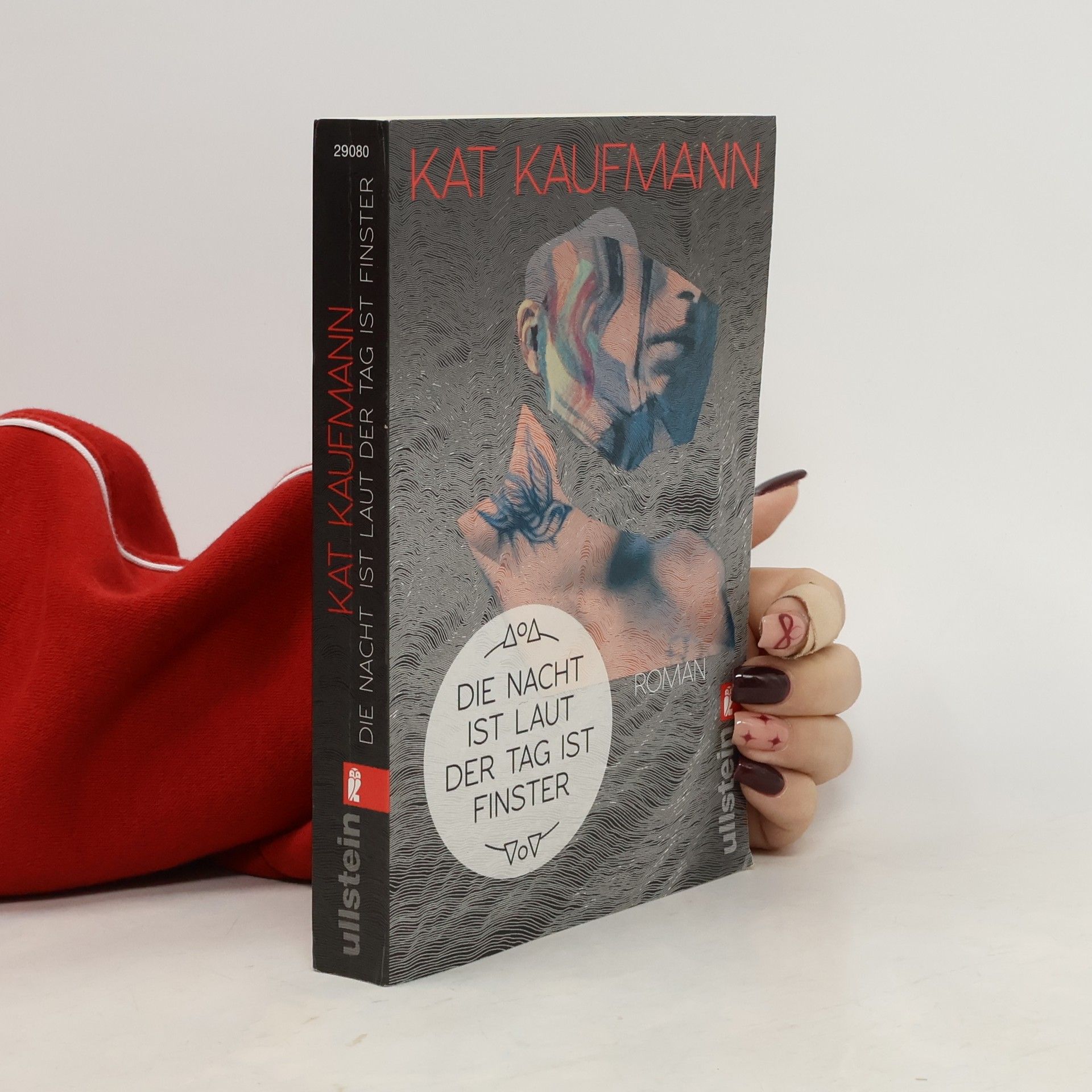 Die Nacht ist laut, der Tag ist finster