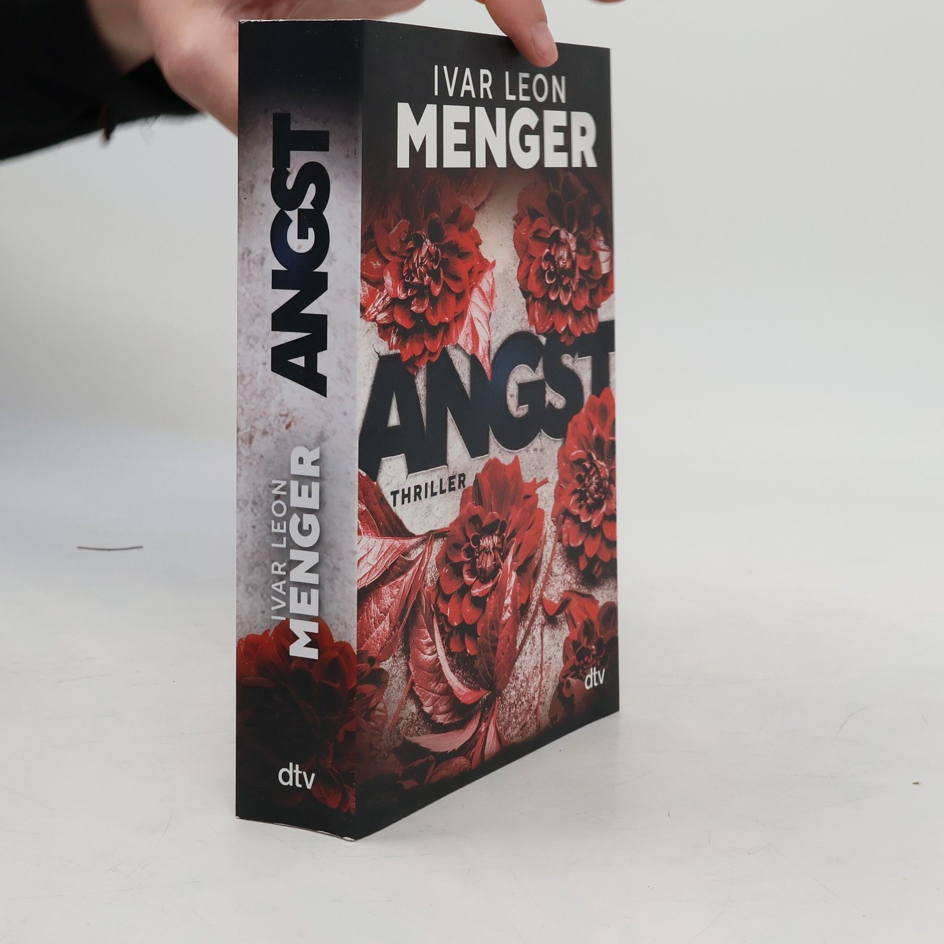 Ivar Leon Menger Angst