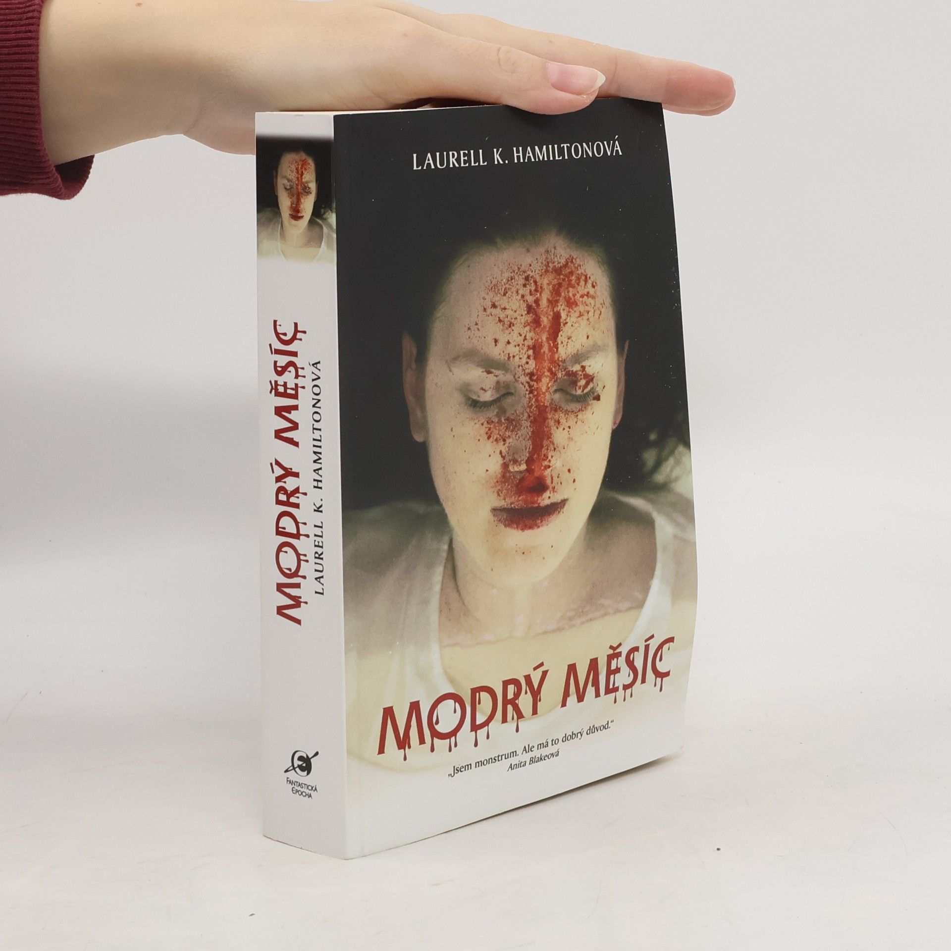 Laurell Kaye Hamilton Modrý měsíc