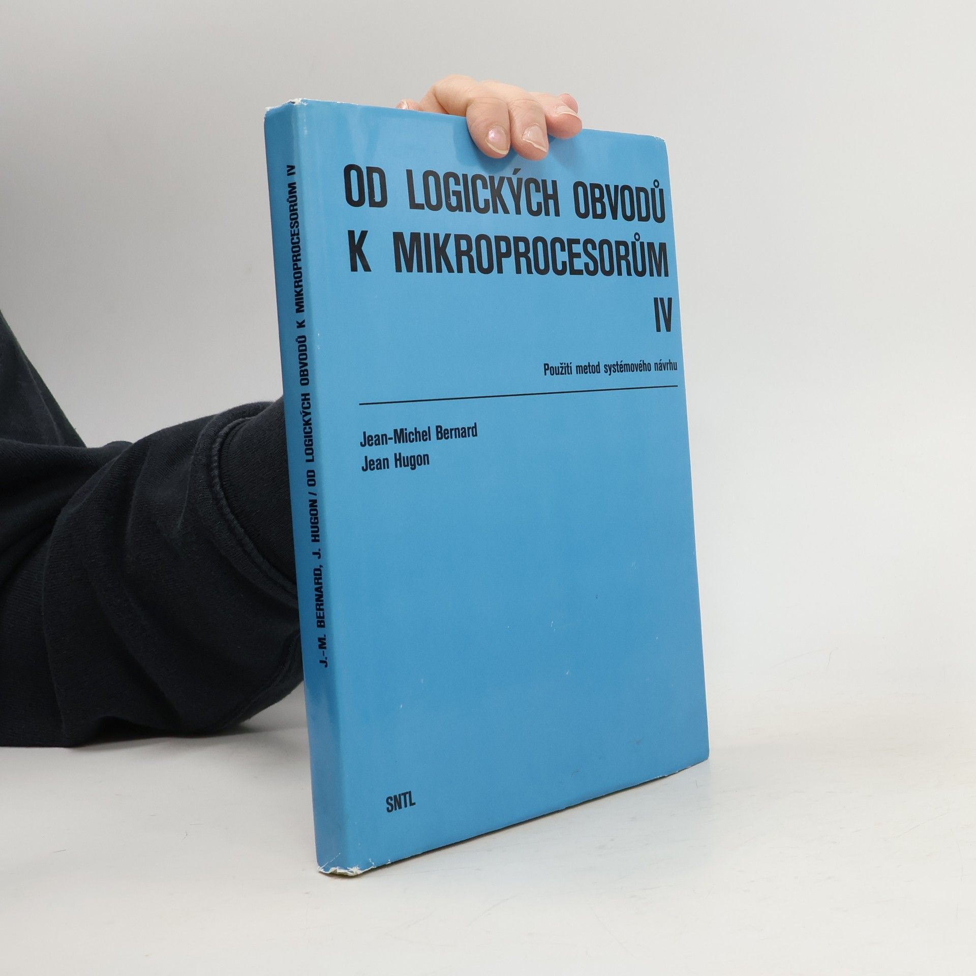 Od logických obvodů k mikroprocesorům IV