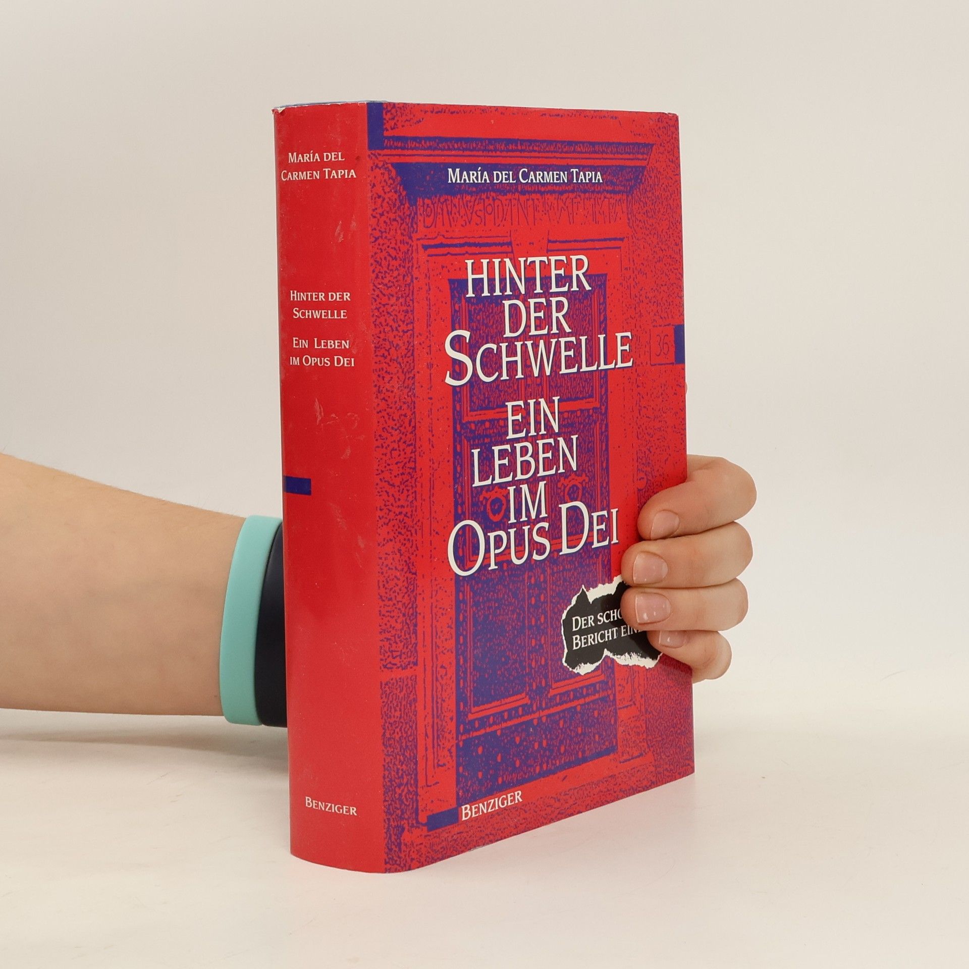 María del Carmen Tapia Hinter der Schwelle