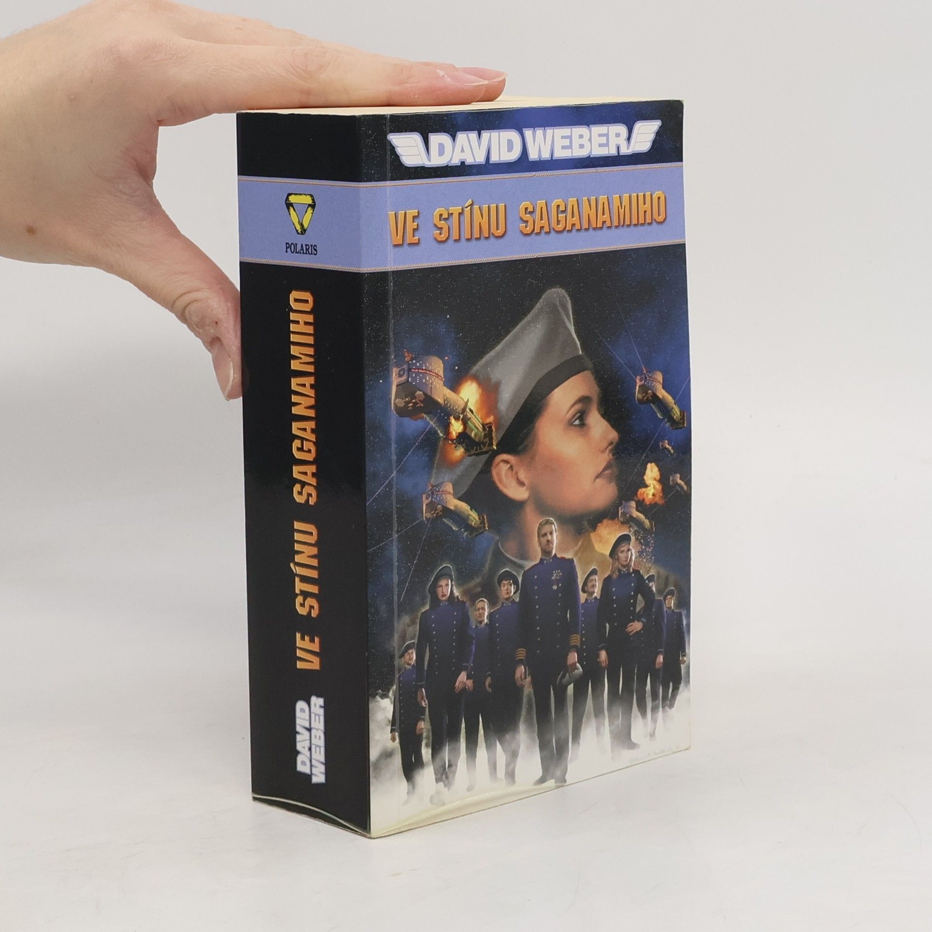 David Weber Ve stínu Saganamiho