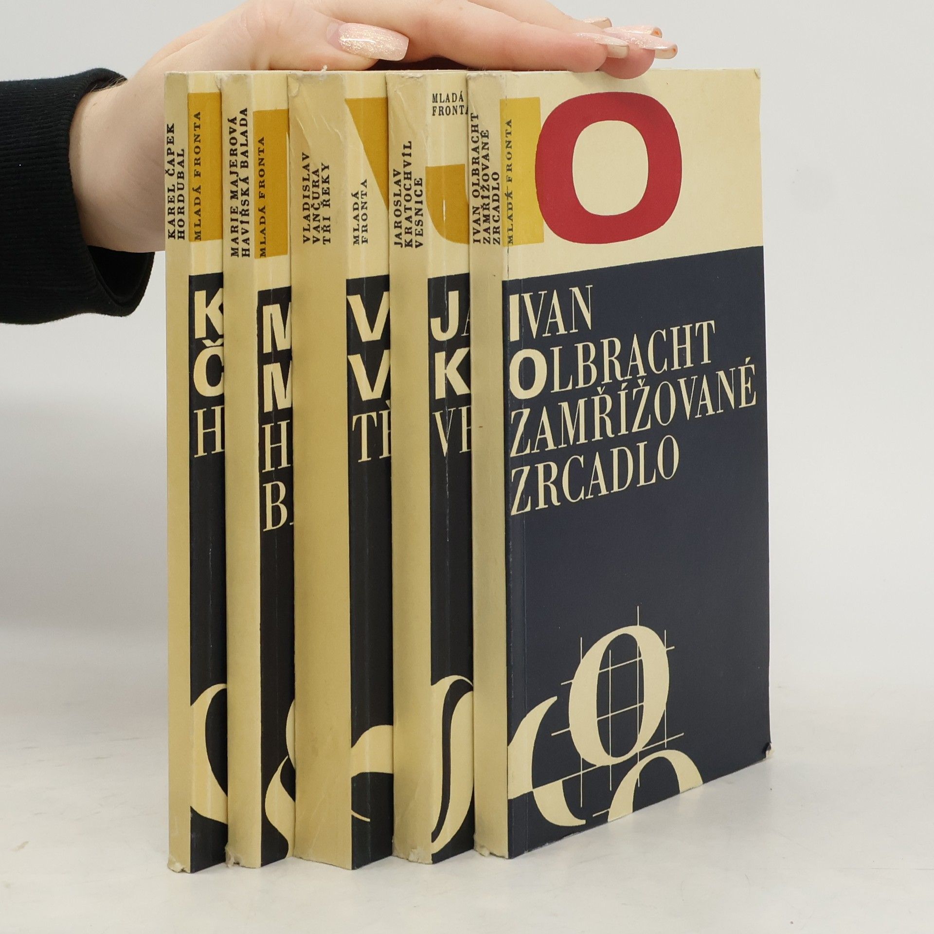 Karel Čapek Zlatá pečeť