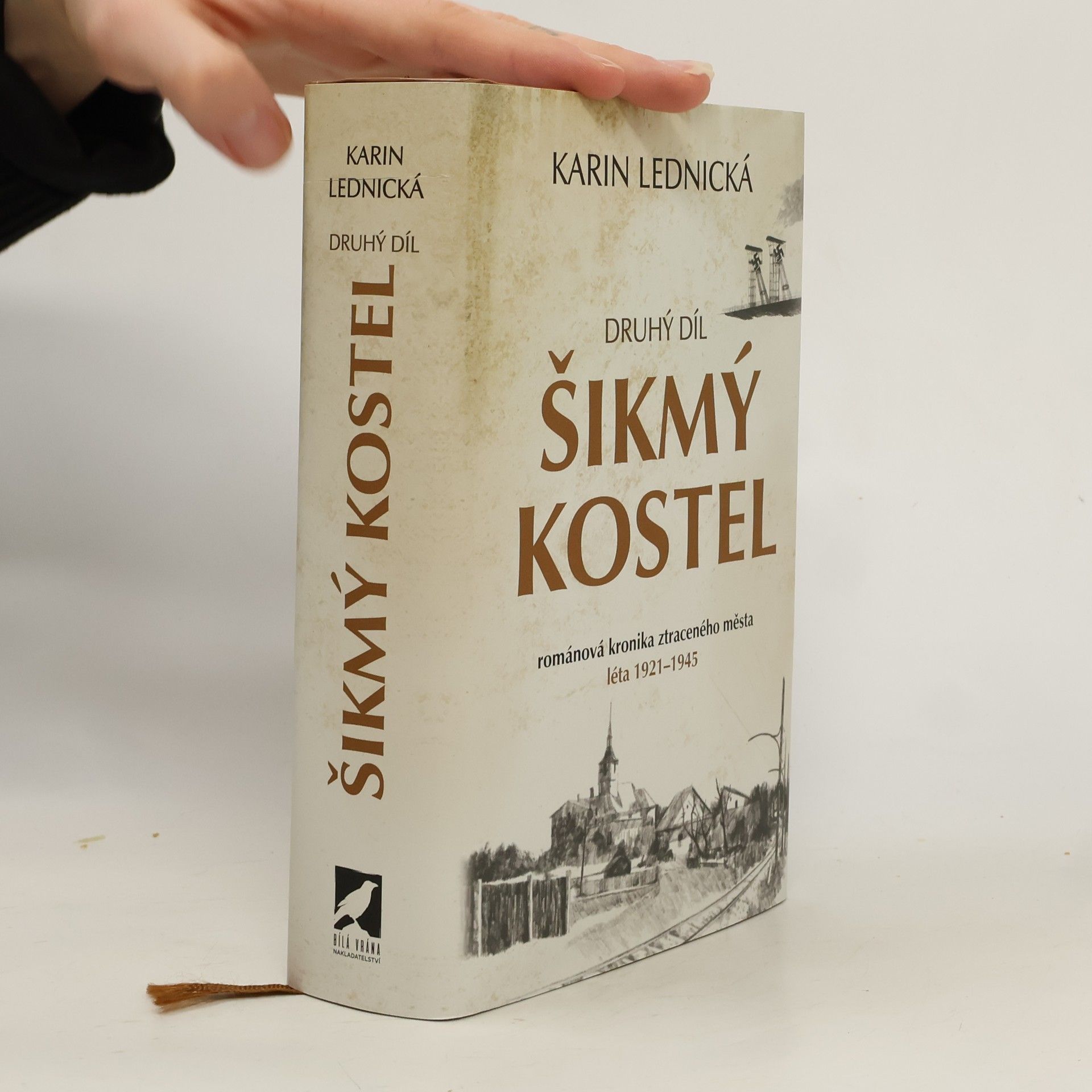 Karin Lednická Šikmý kostel 2