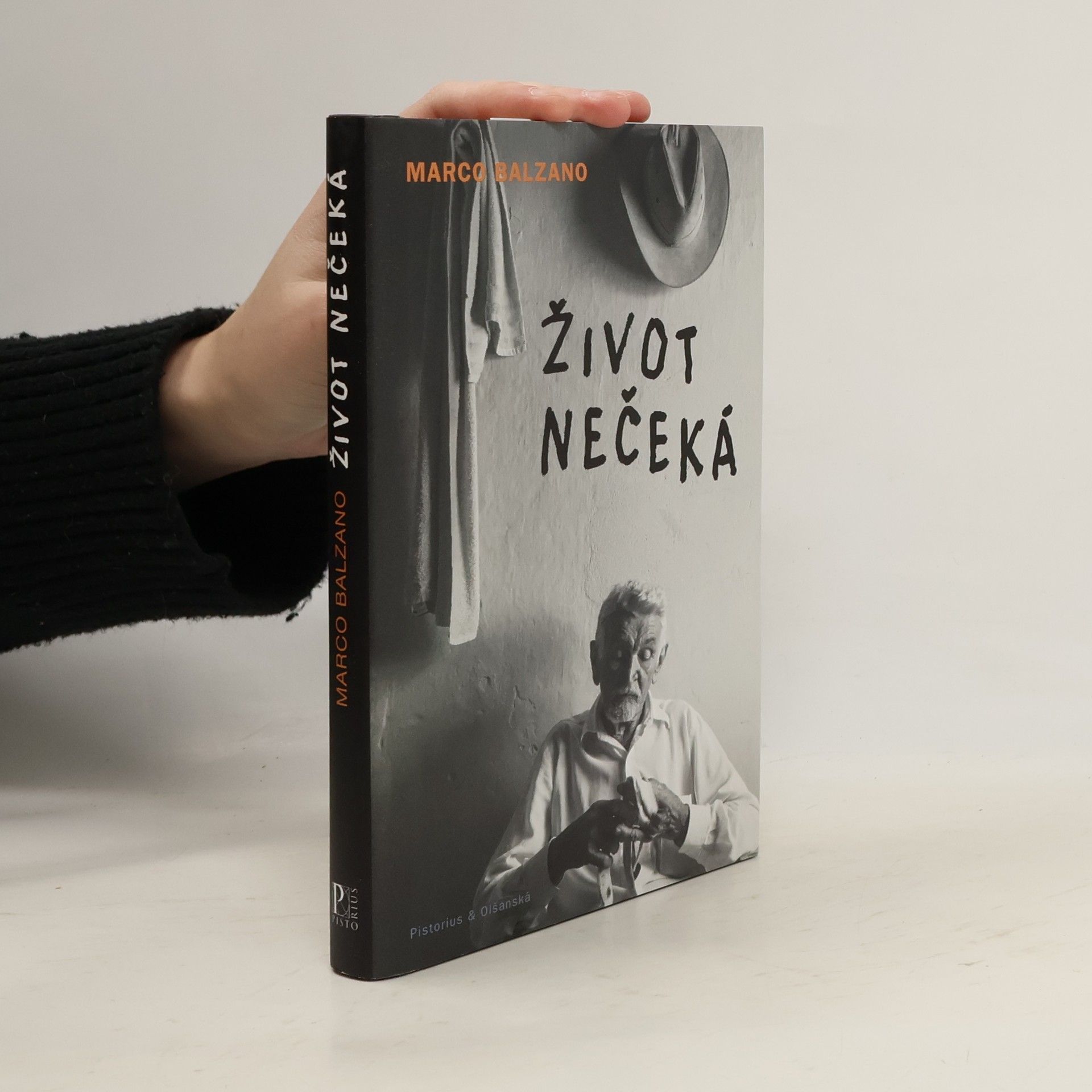 Marco Balzano Život nečeká