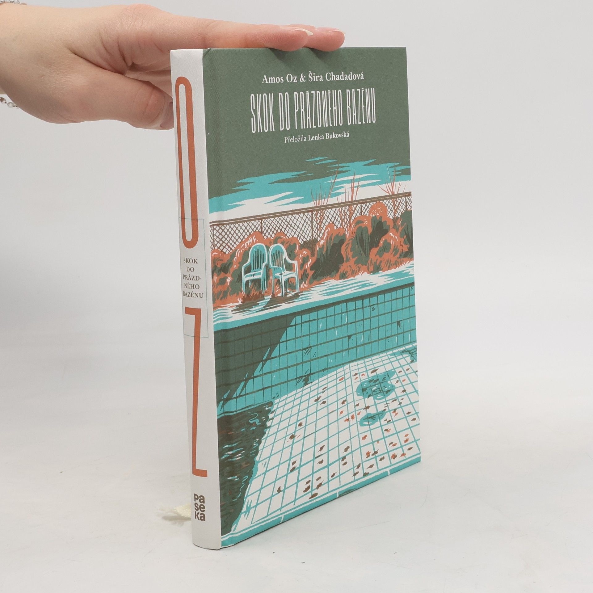 Amos Oz Skok do prázdného bazénu