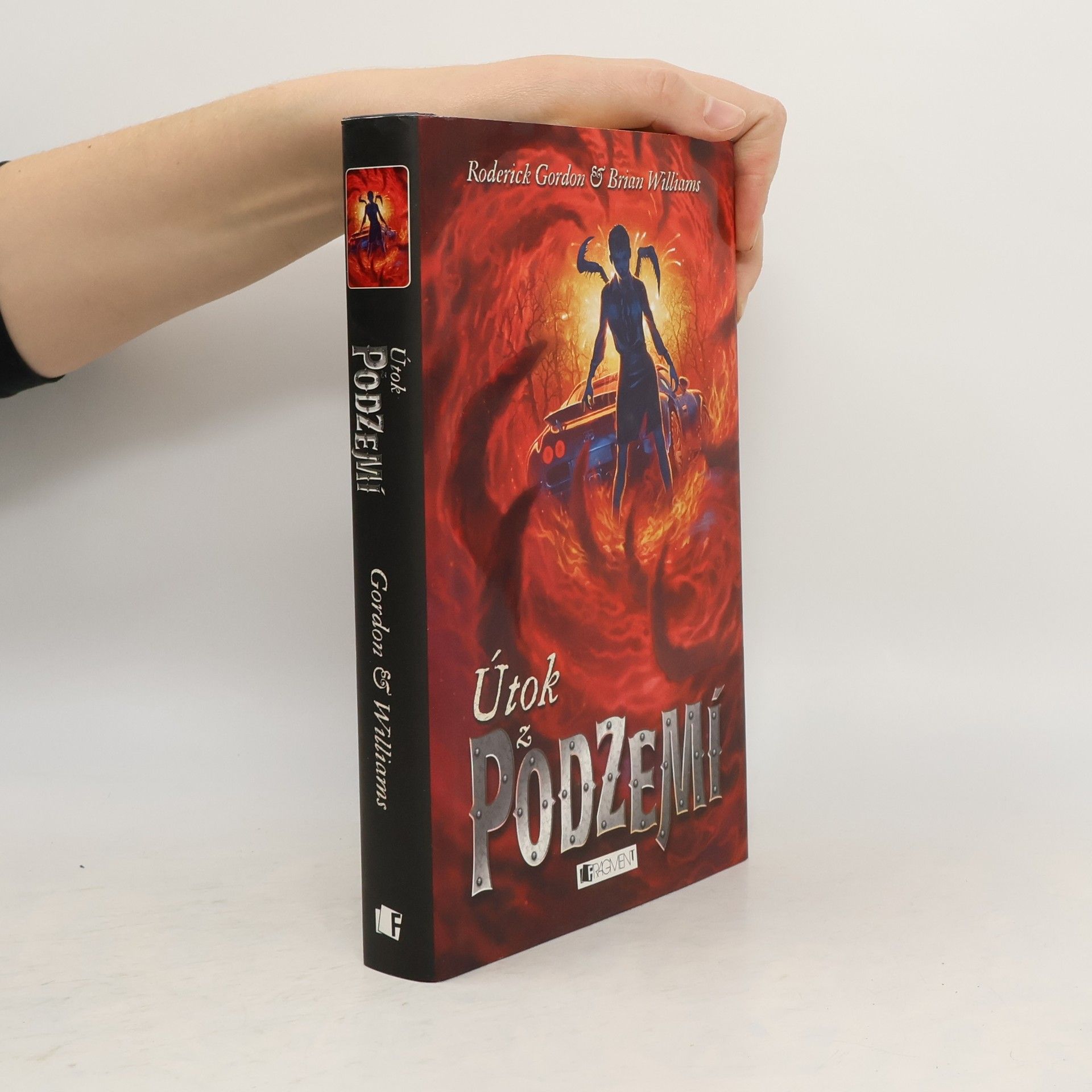 Roderick Gordon Útok z Podzemí