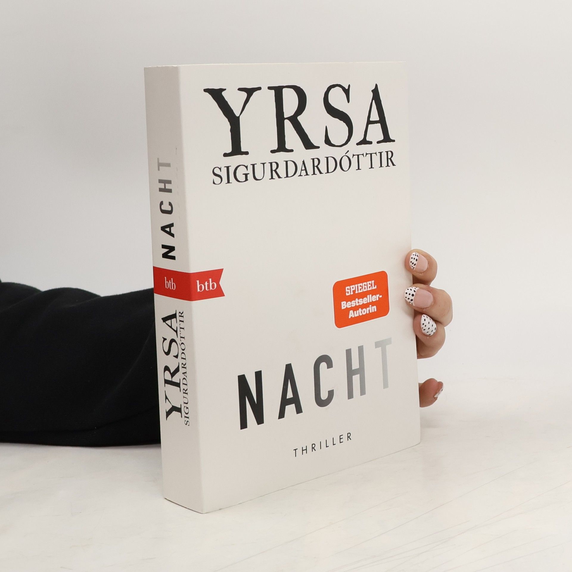 Yrsa Sigurðardóttir NACHT