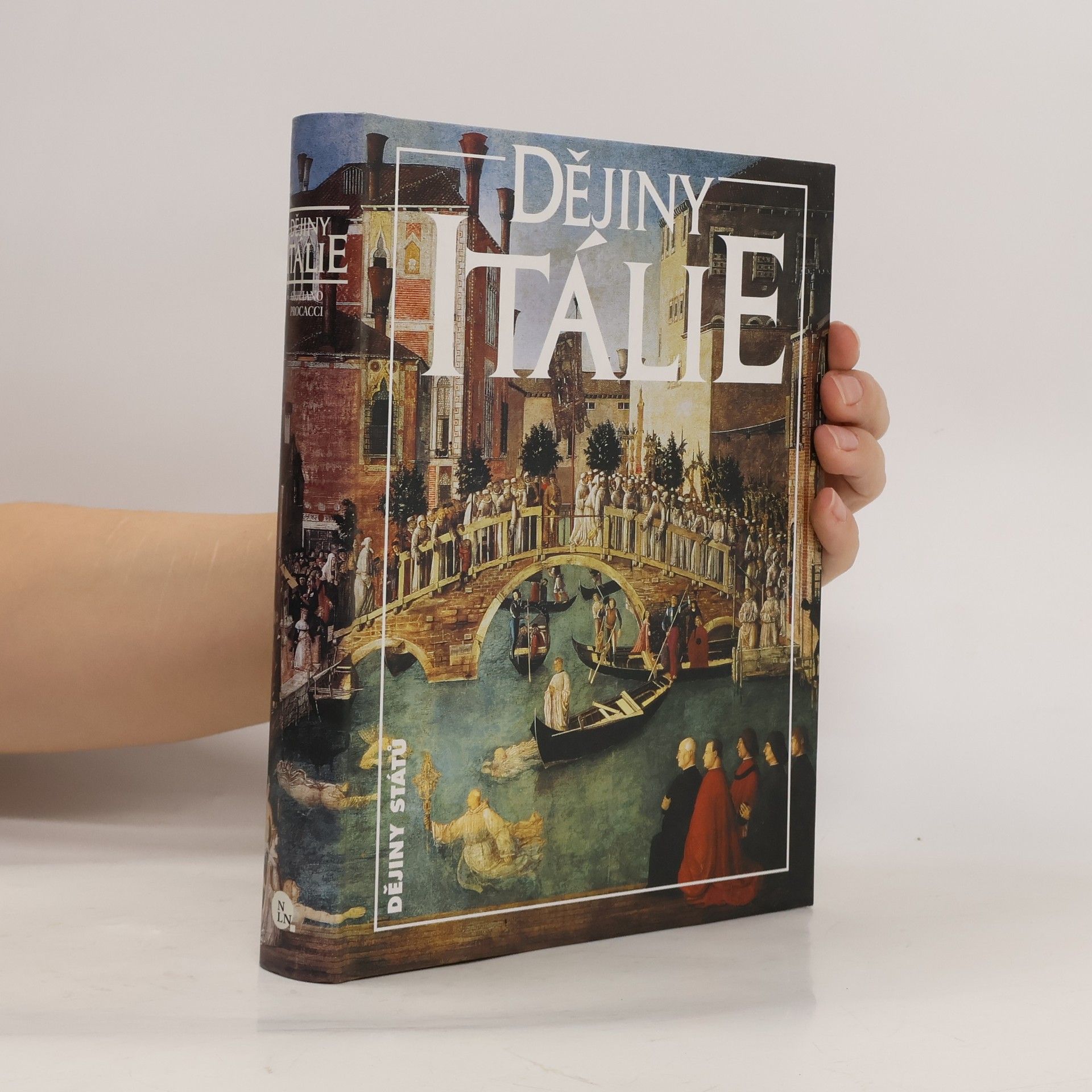 Giuliano Procacci Dějiny Itálie