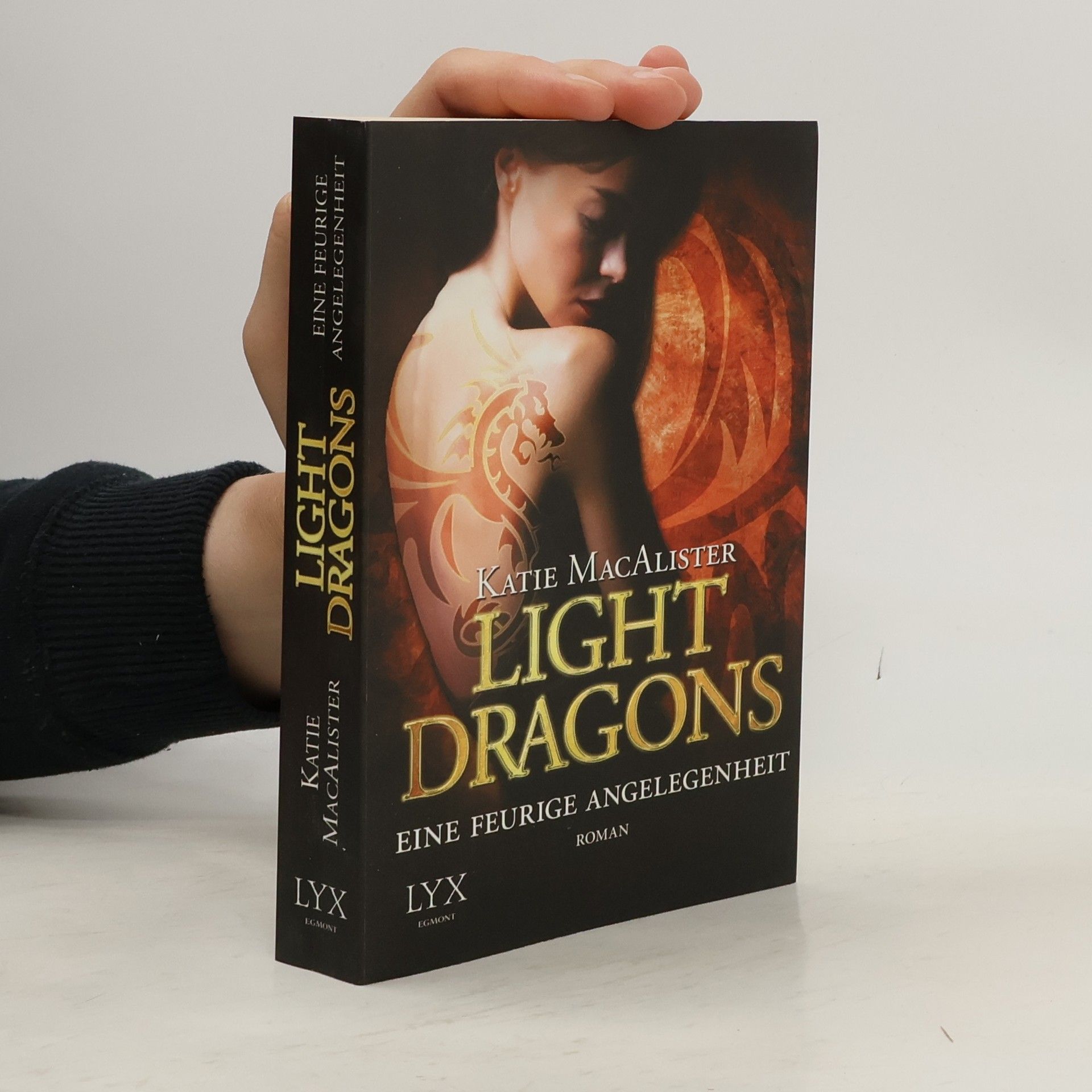 Katie MacAlister Light Dragons 2