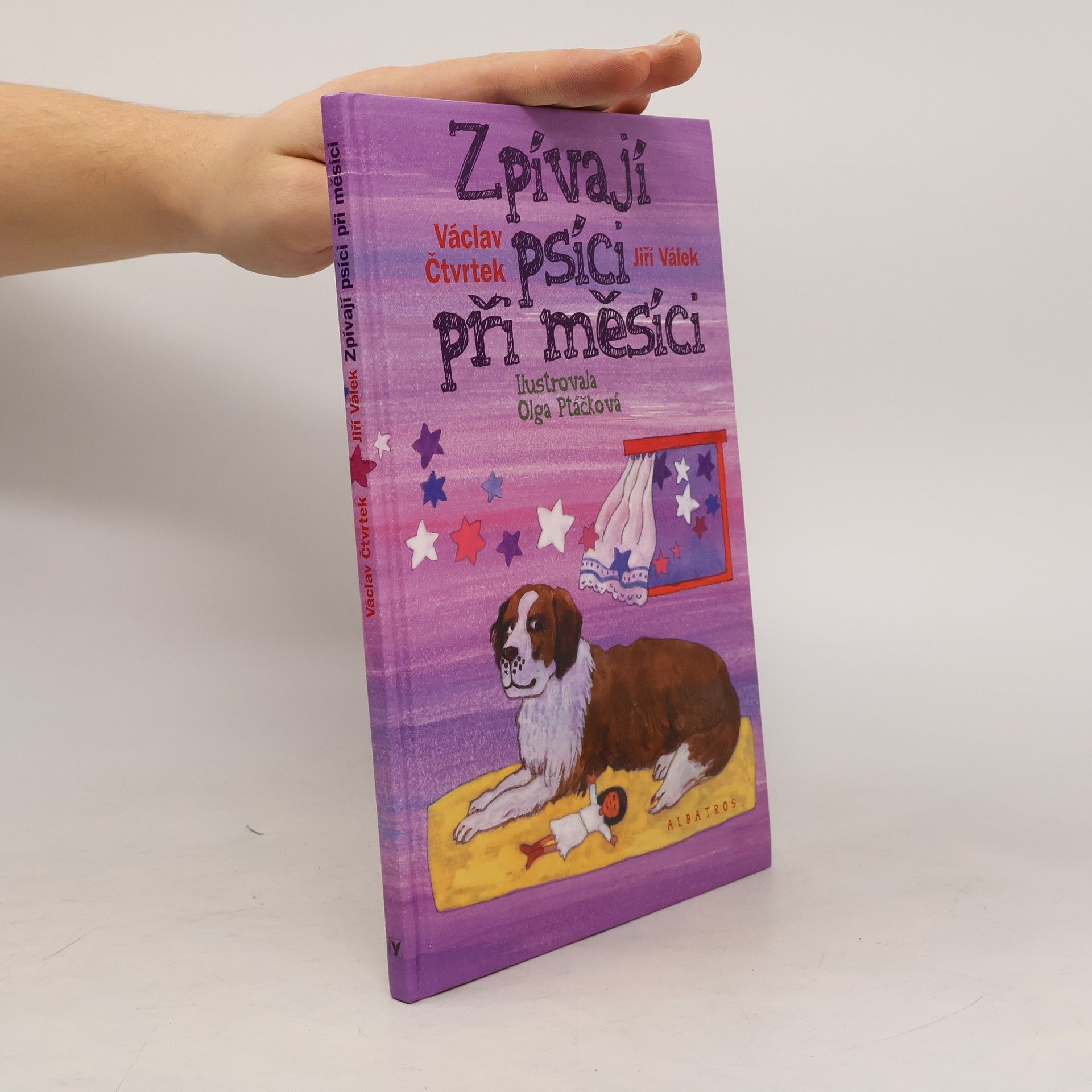 Zpívají psíci při měsíci