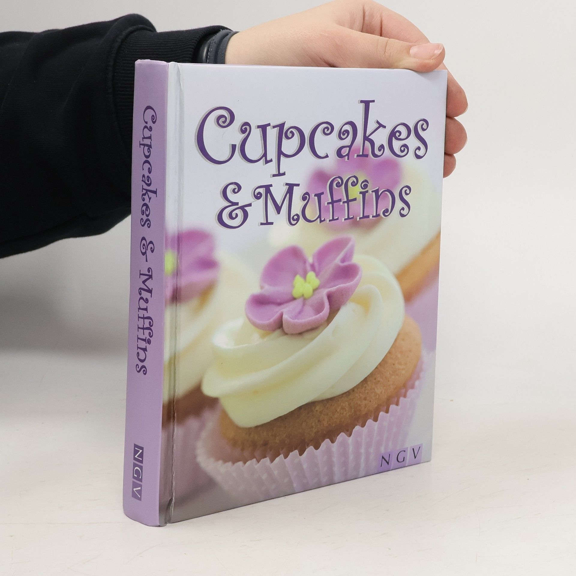 Various authors Cupcakes & Muffins