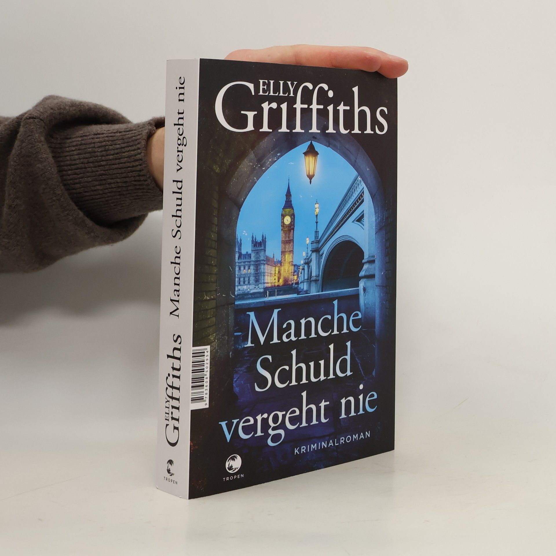 Elly Griffiths Manche Schuld vergeht nie