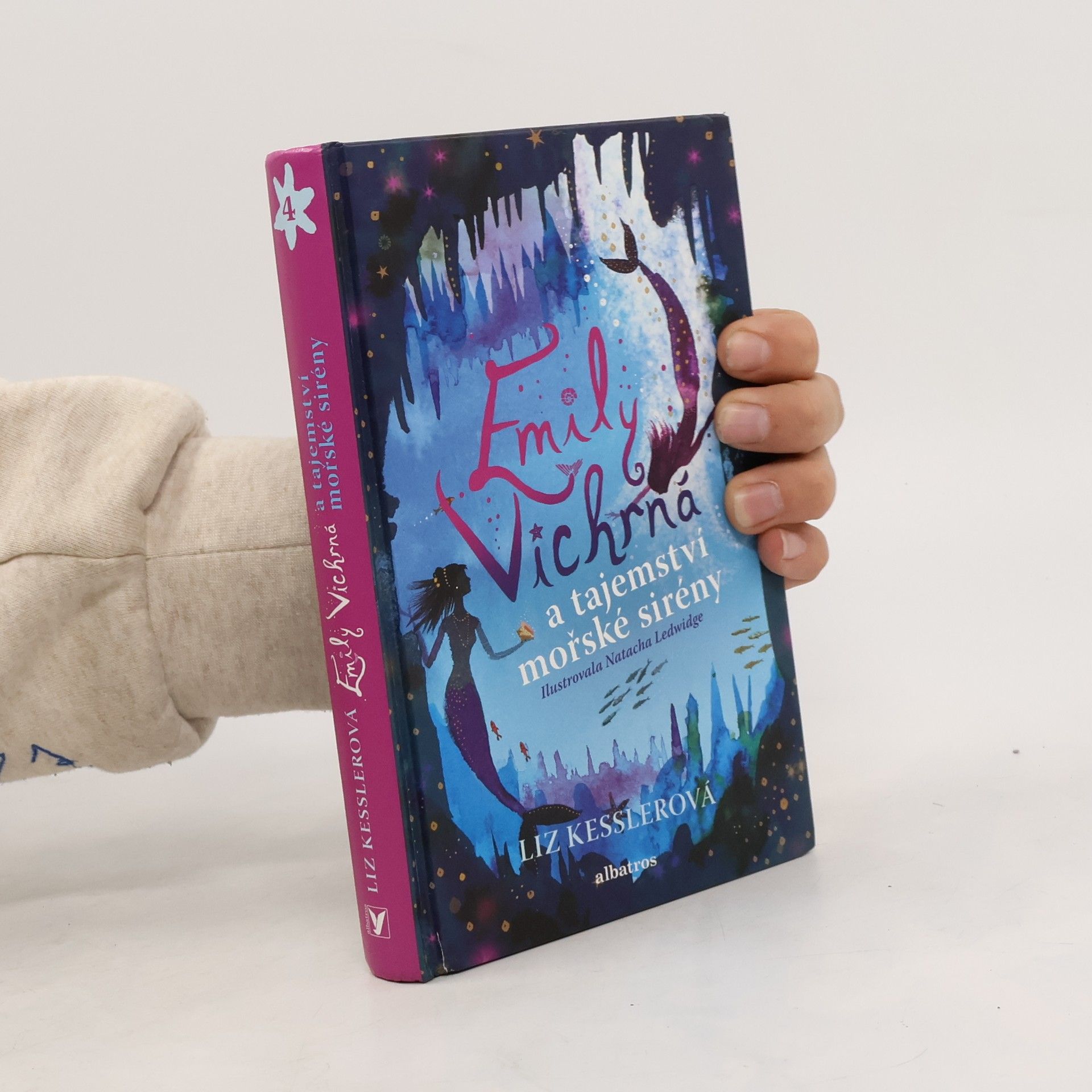 Liz Kessler Emily Vichrná a tajemství mořské sirény