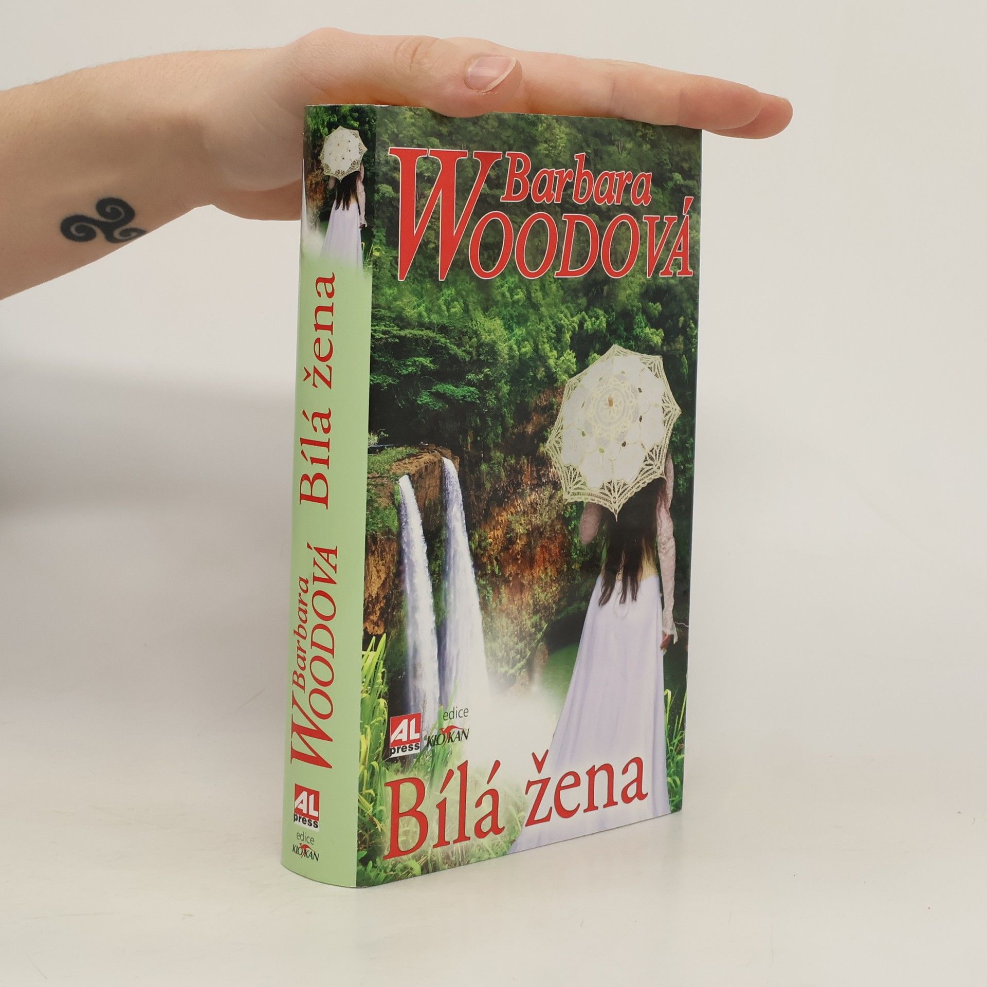 Barbara Wood Bílá žena