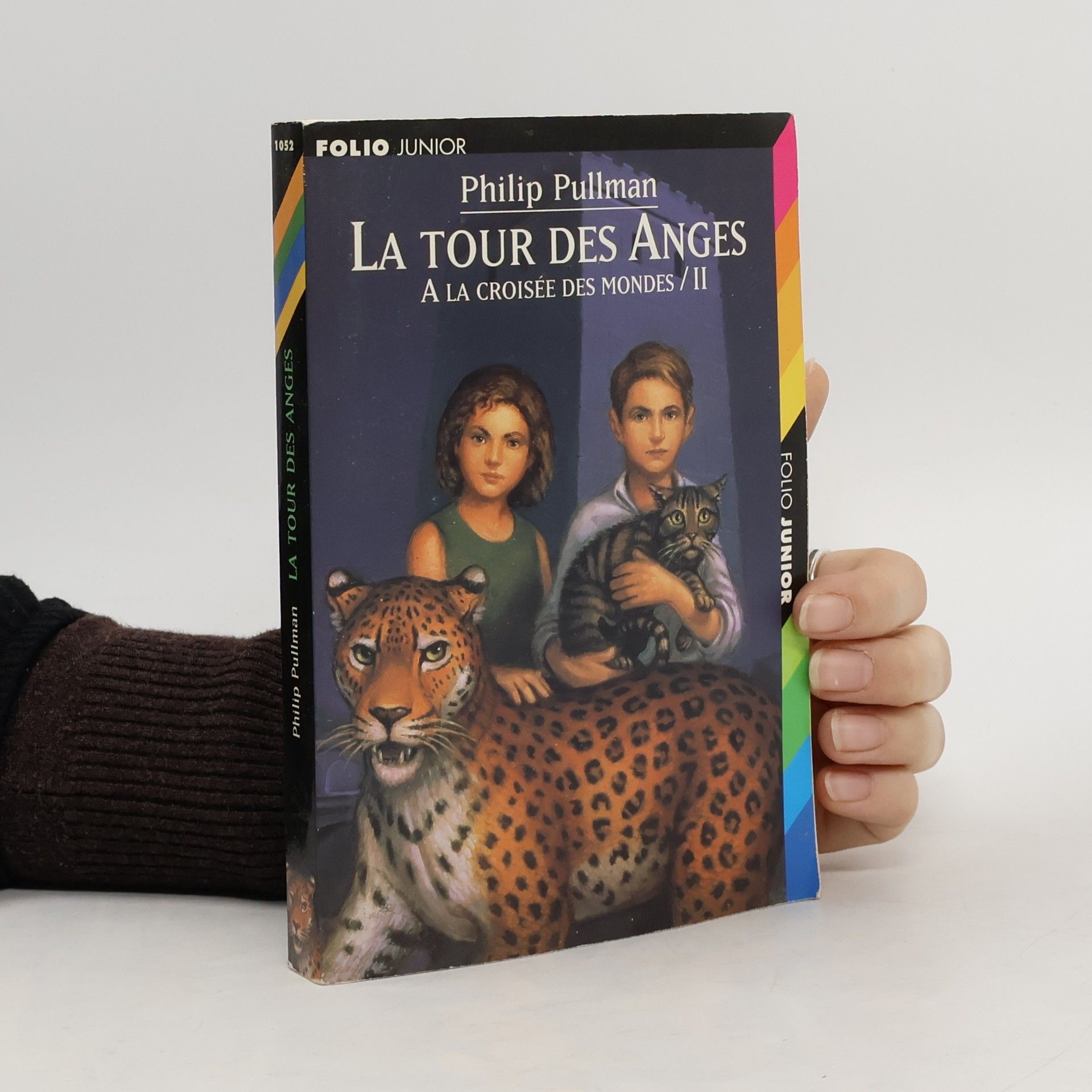 À la Croisée des Mondes - 2: La Tour des Anges