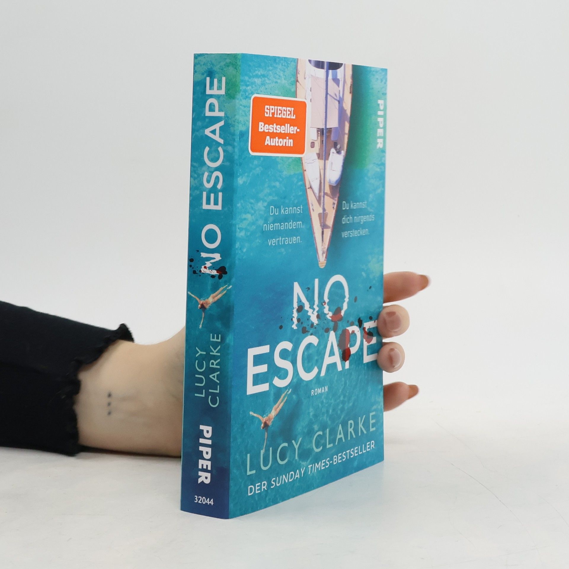 Lucy Clarke No Escape