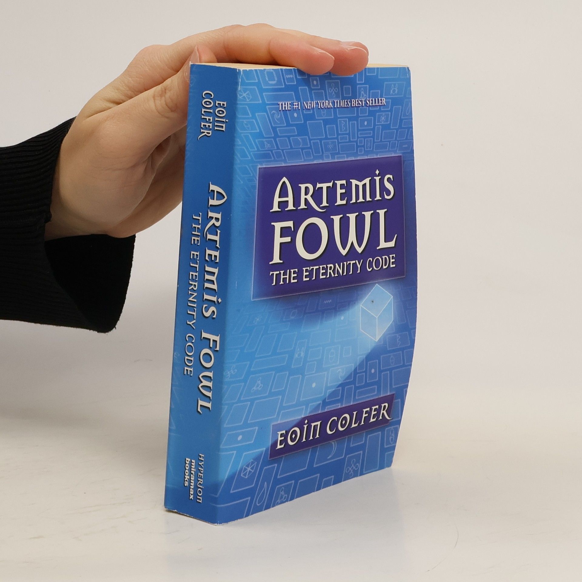 Eoin Colfer Artemis Fowl The Eternity Code (Mass market edition)