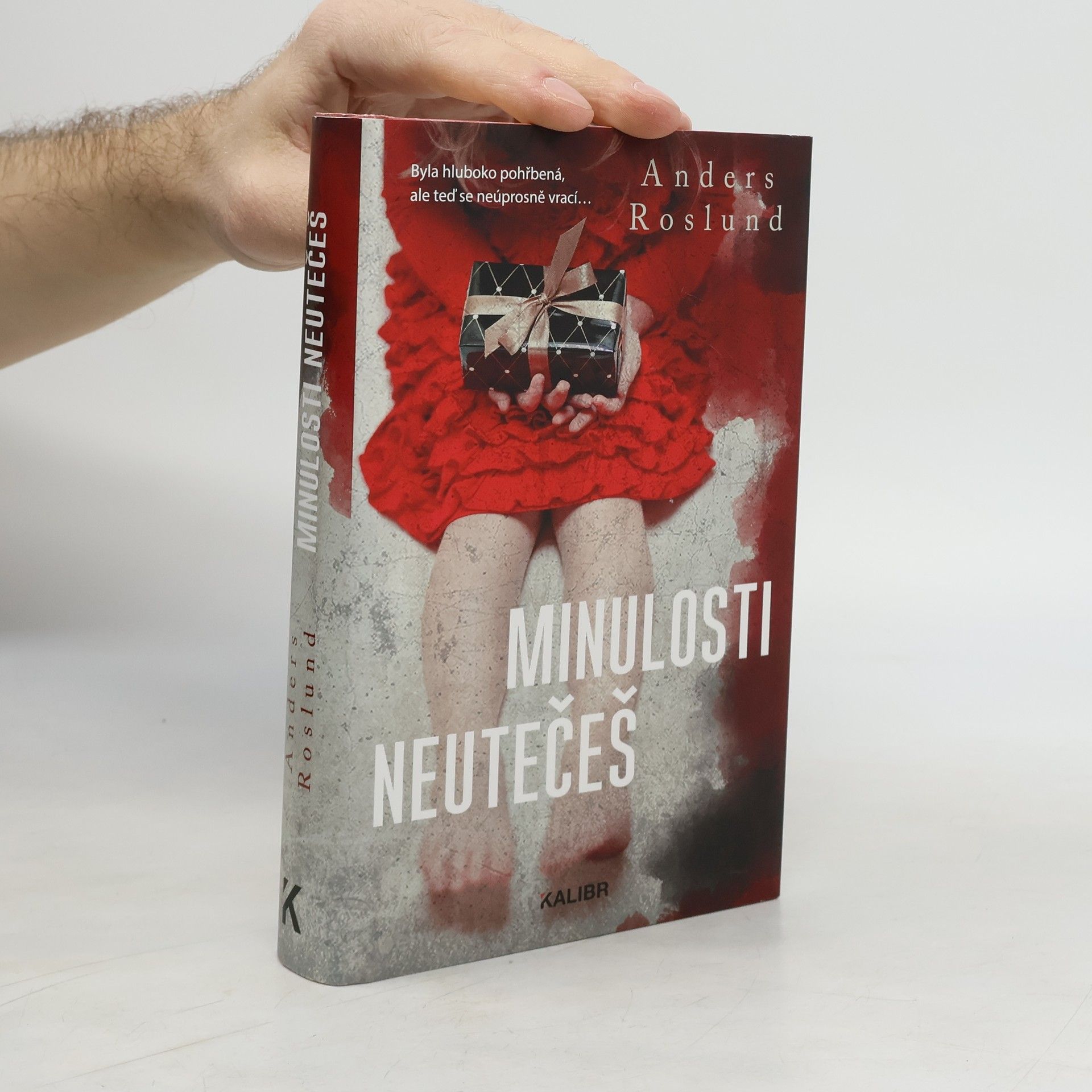 Anders Roslund Minulosti neutečeš