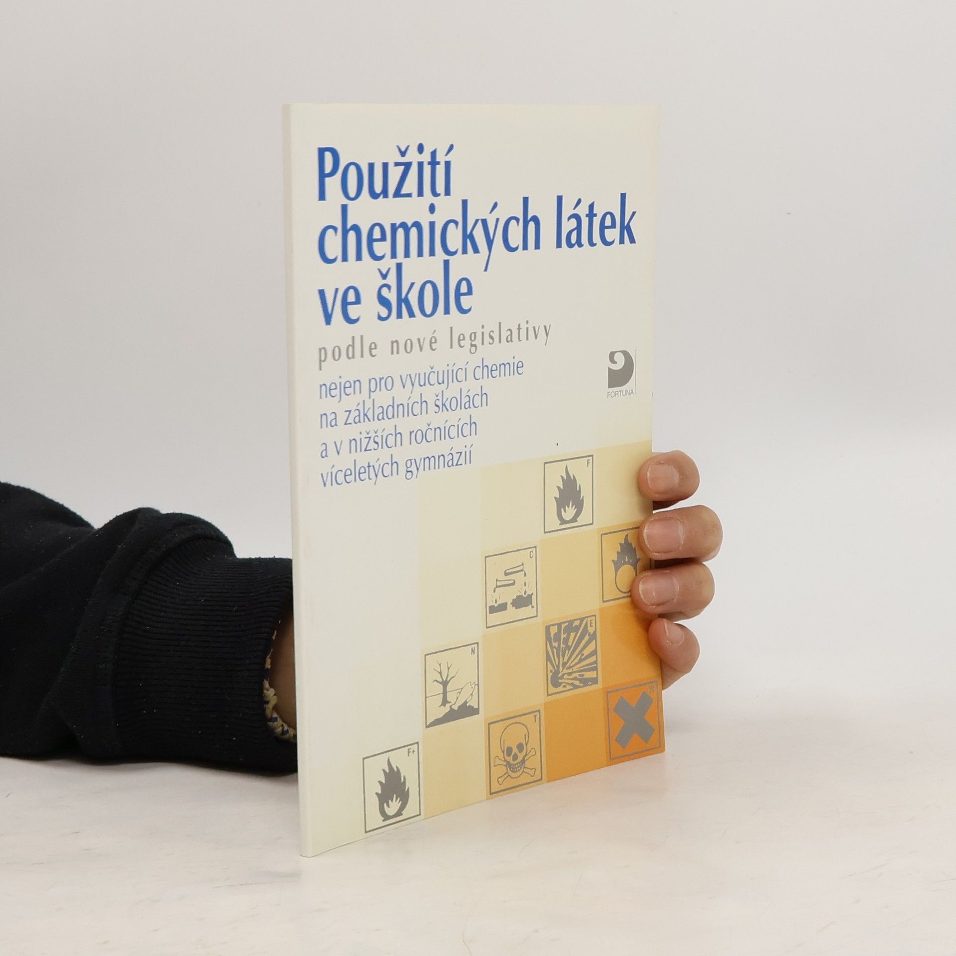 Pavel Beneš Použití chemických látek ve škole