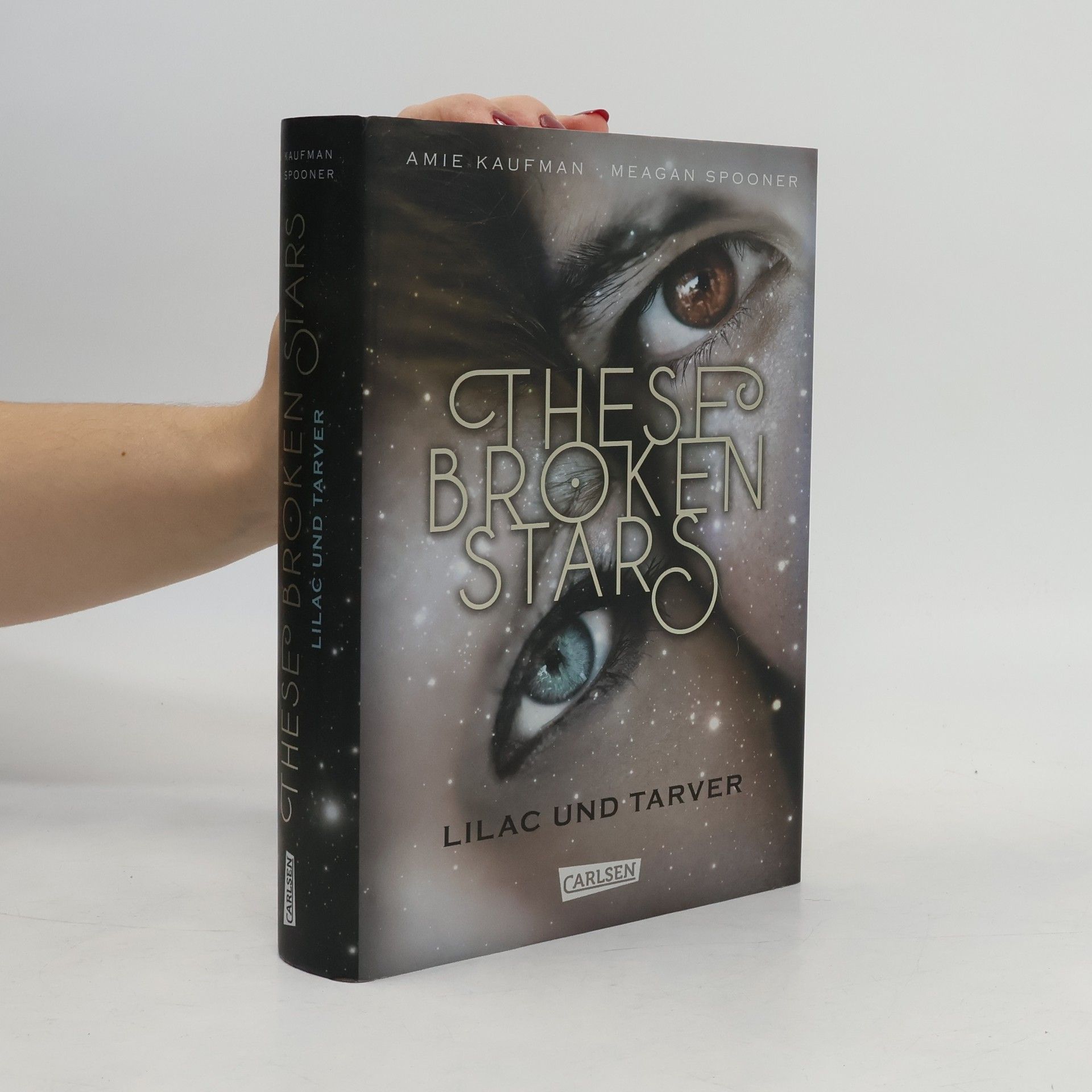 Amie Kaufman These broken stars