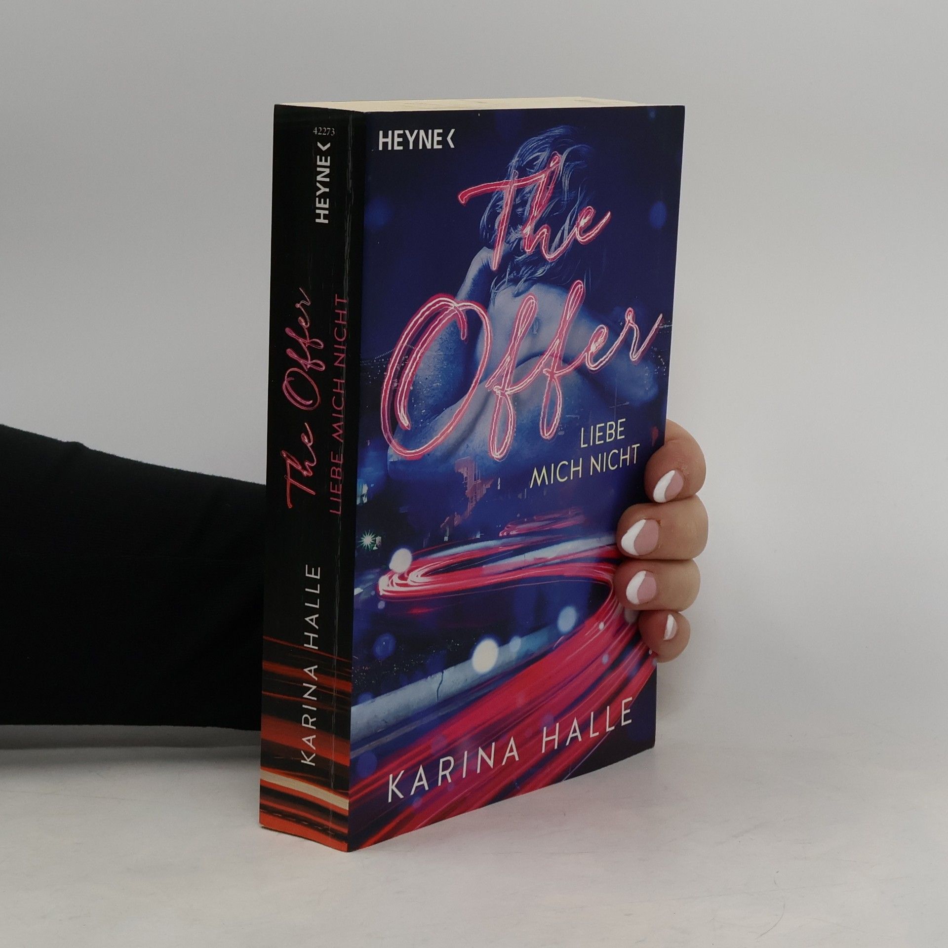 Karina Halle The offer