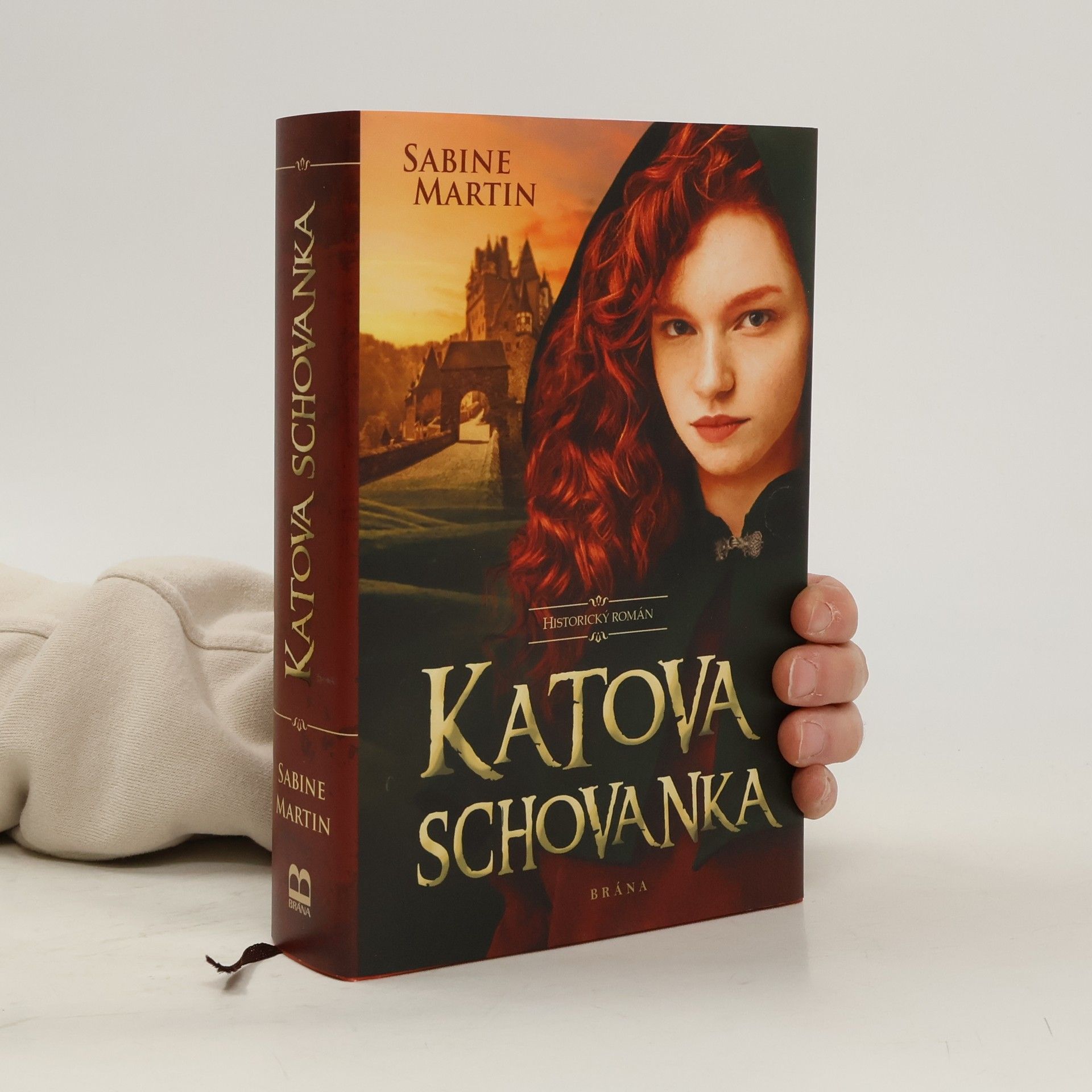 Sabine Martin Katova schovanka