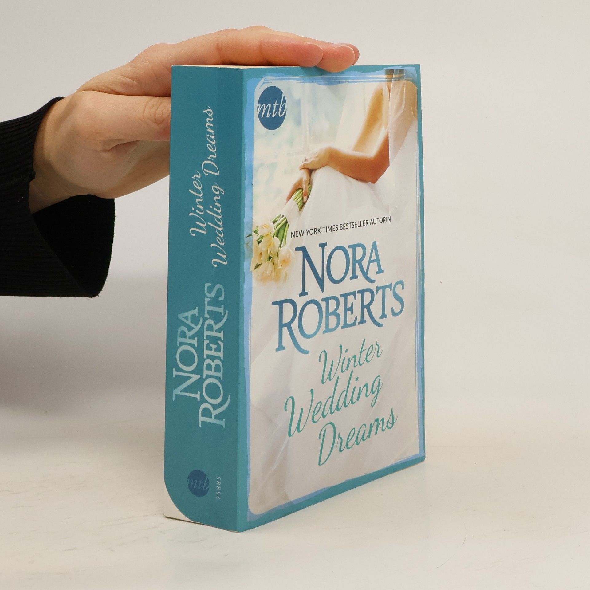 Nora Roberts Winter wedding dreams