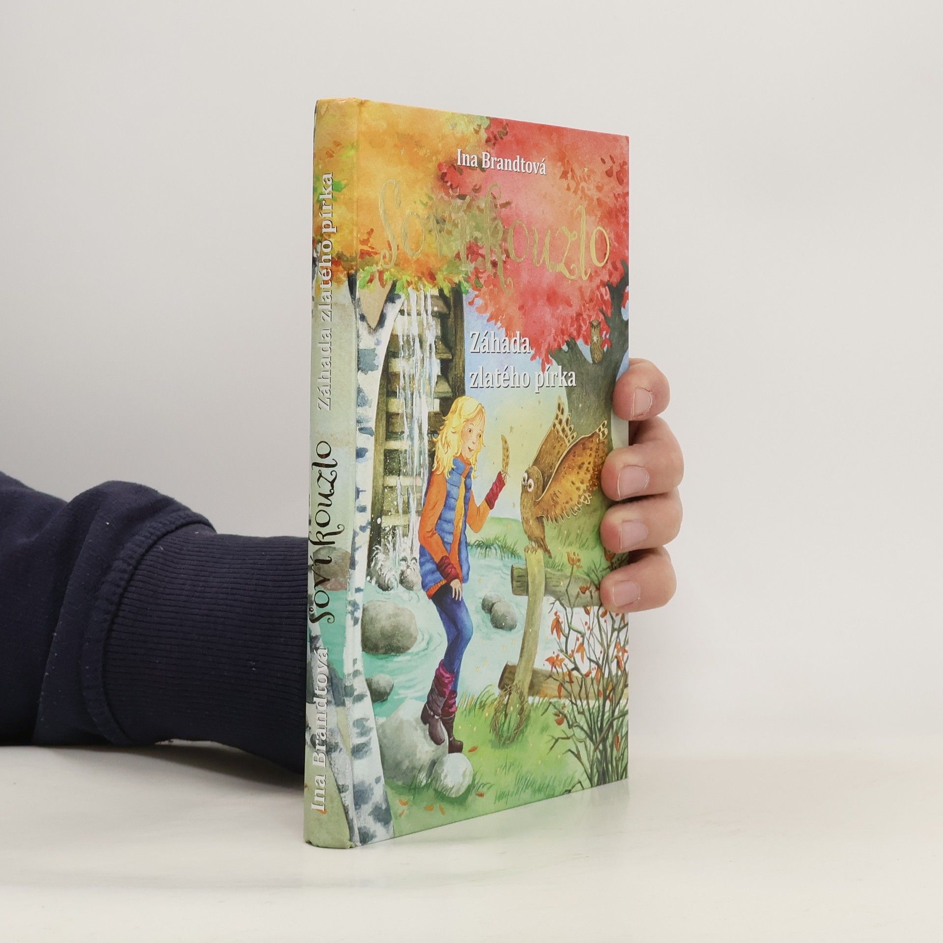 Soví kouzlo. Záhada zlatého pírka