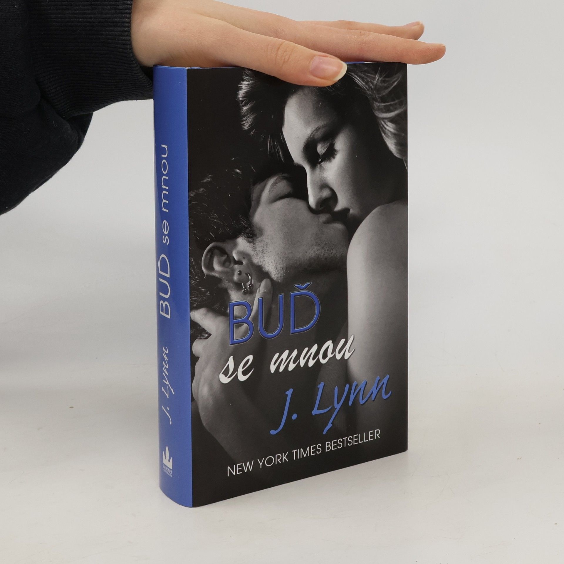 Jennifer L. Armentrout Buď se mnou