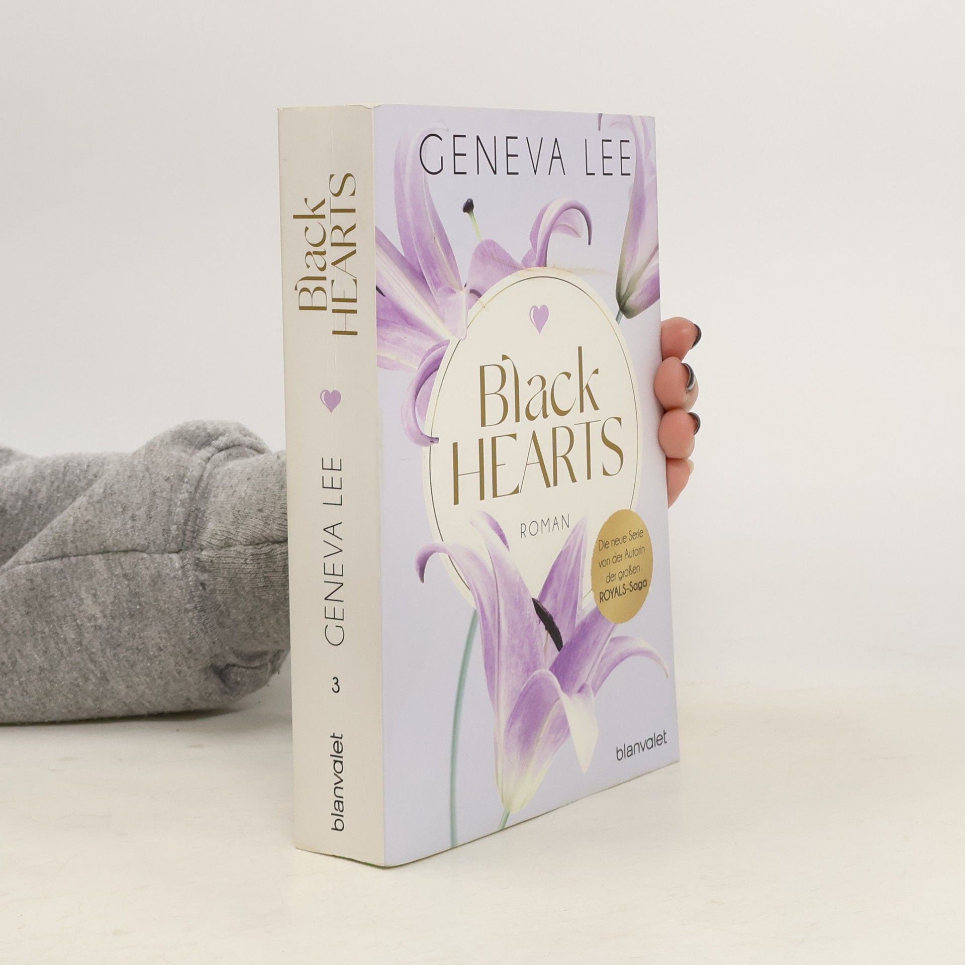 Geneva Lee Black Hearts