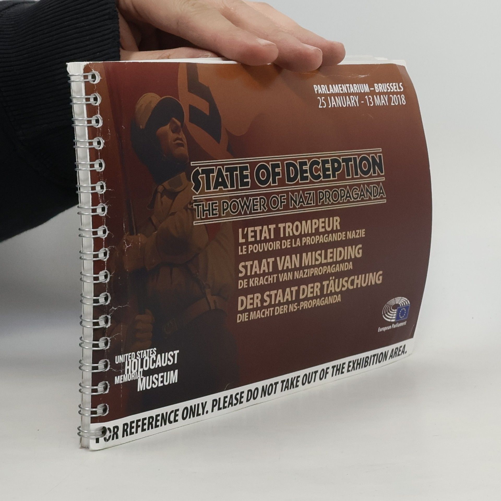 Autores varios State of Deception