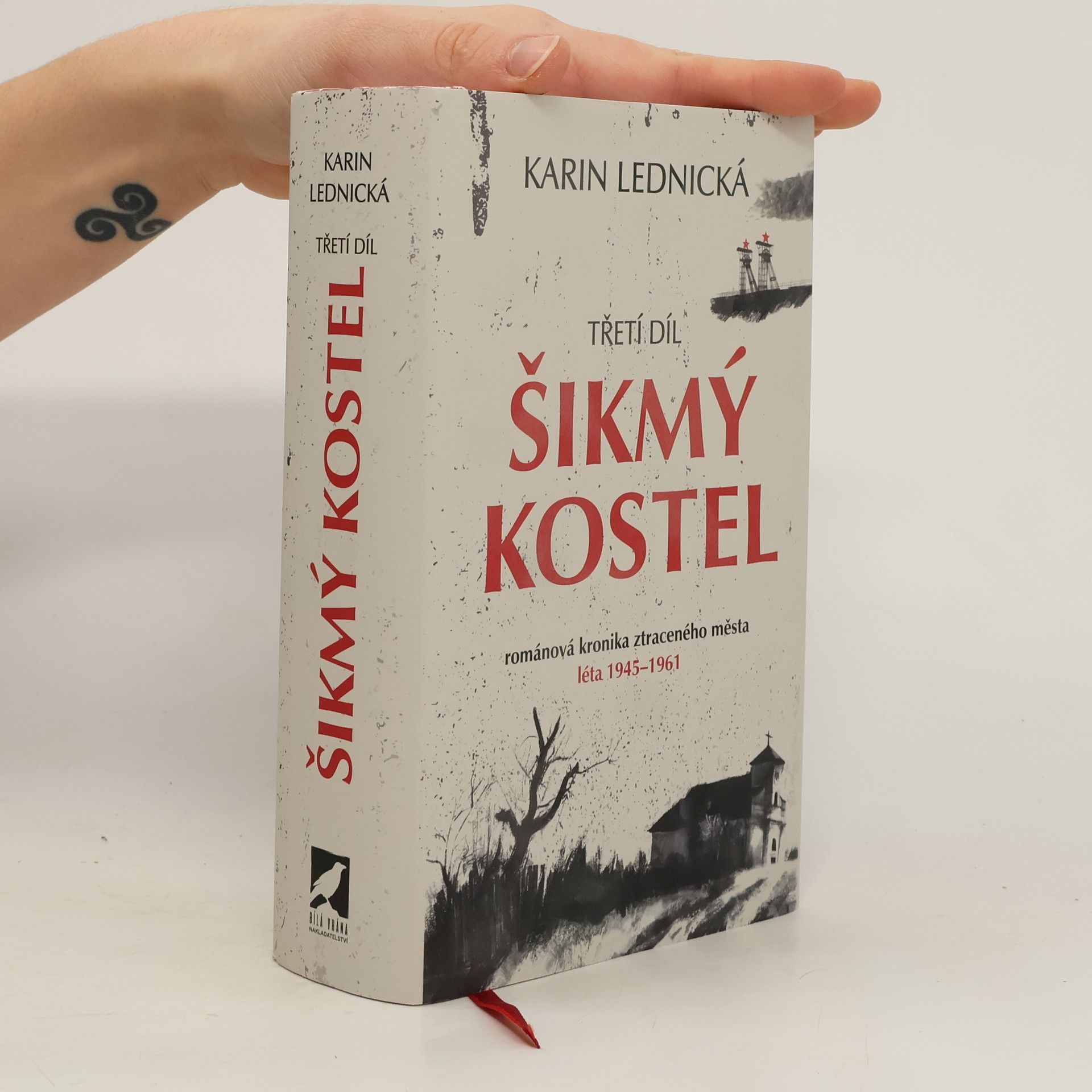Karin Lednická Šikmý kostel 3