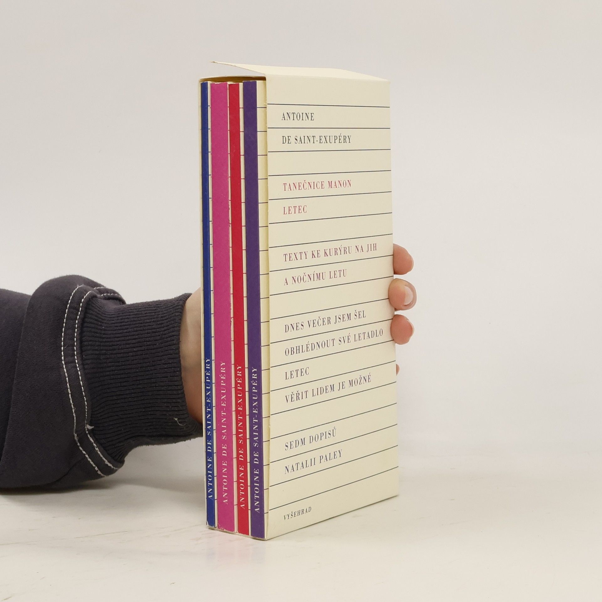 Antoine de Saint-Exupéry Tanečnice Manon. Letec. Texty ke Kurýru na jih a Nočnímu letu. Dnes večer jsem šel obhlédnout své letadlo. Věřit lidem je možné. Sedm dopisů Natalii Paley