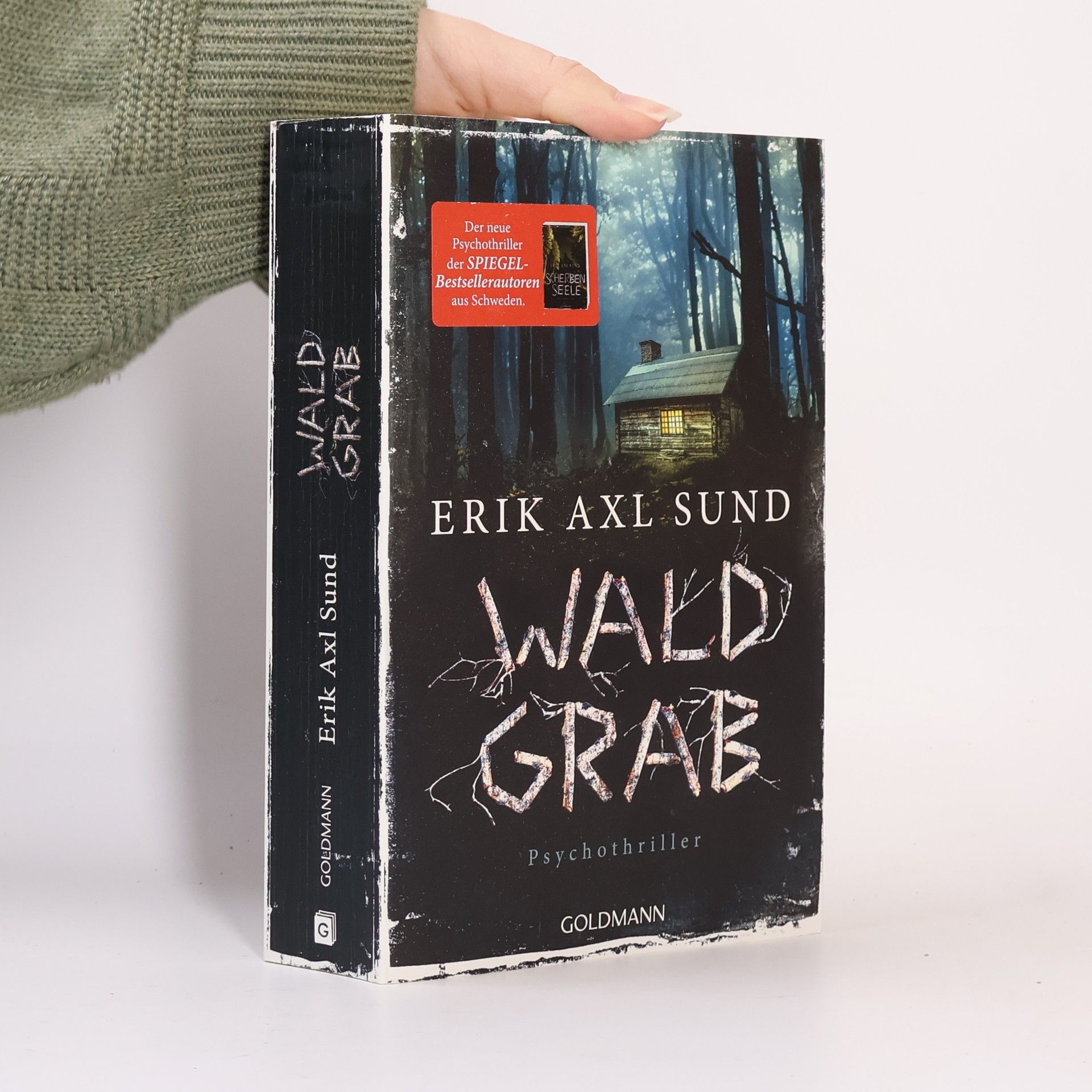 Erik Axl Sund Waldgrab