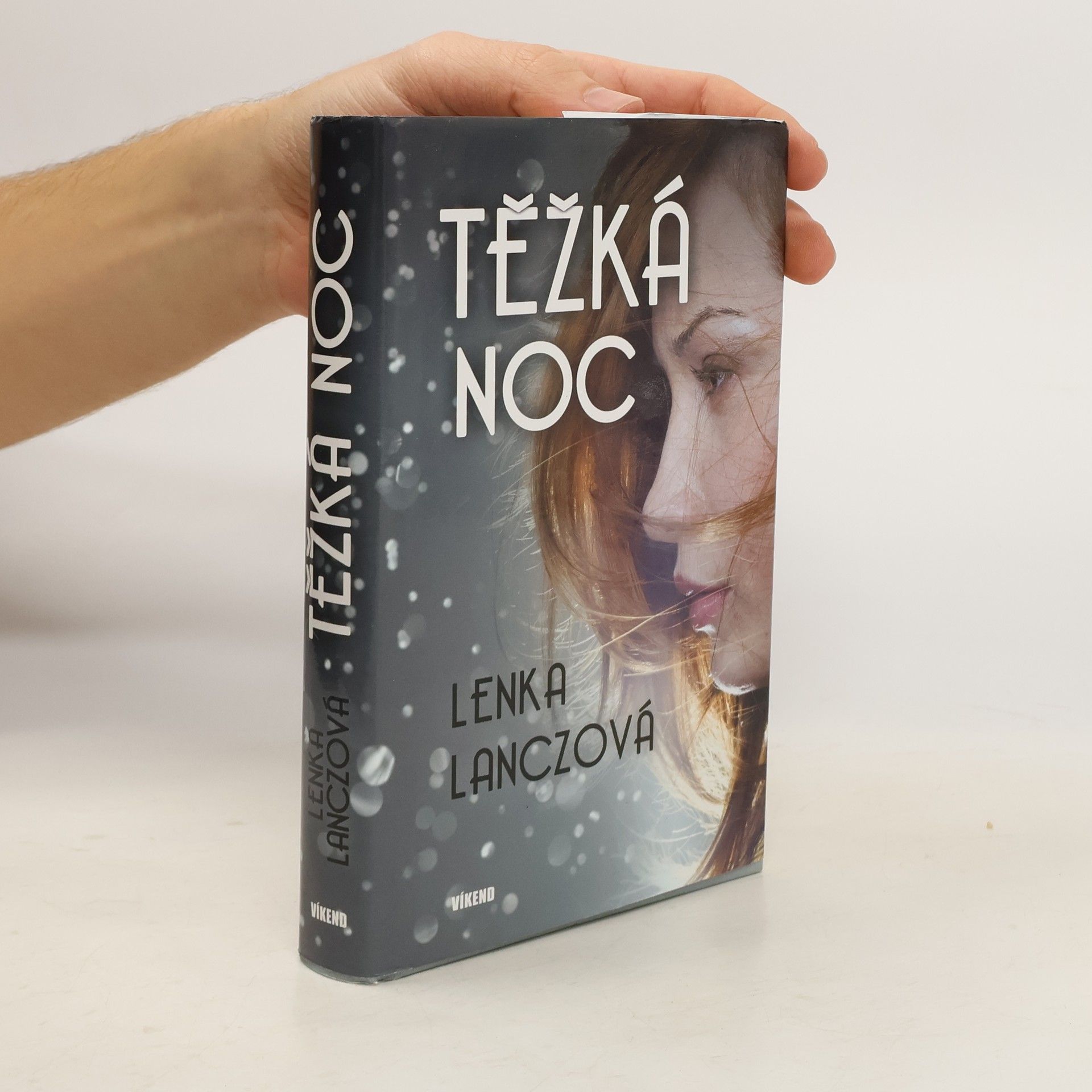 Lenka Lanczová Těžká noc