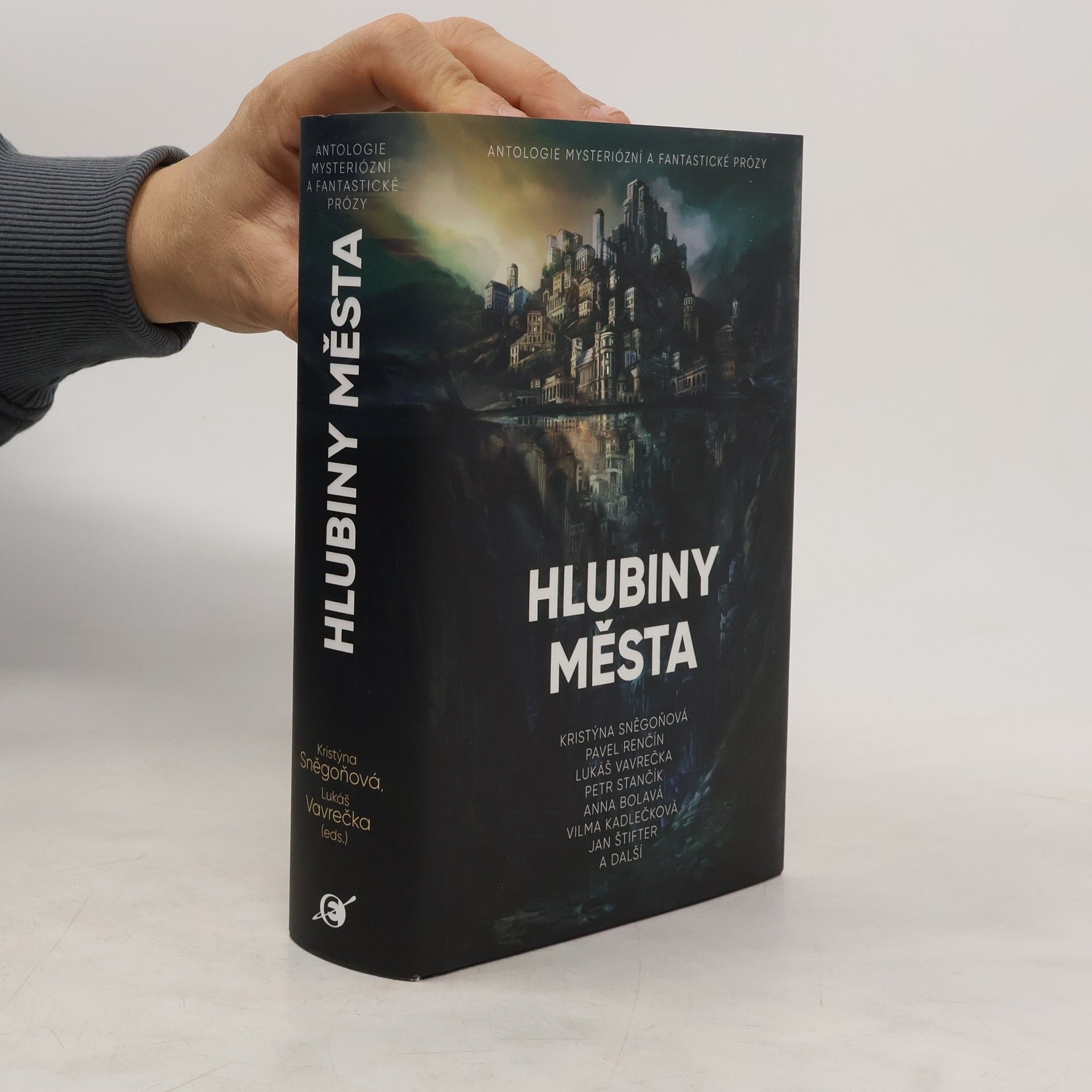 Kolektiv autorů Hlubiny města: antologie mysteriózní a fantastické prózy