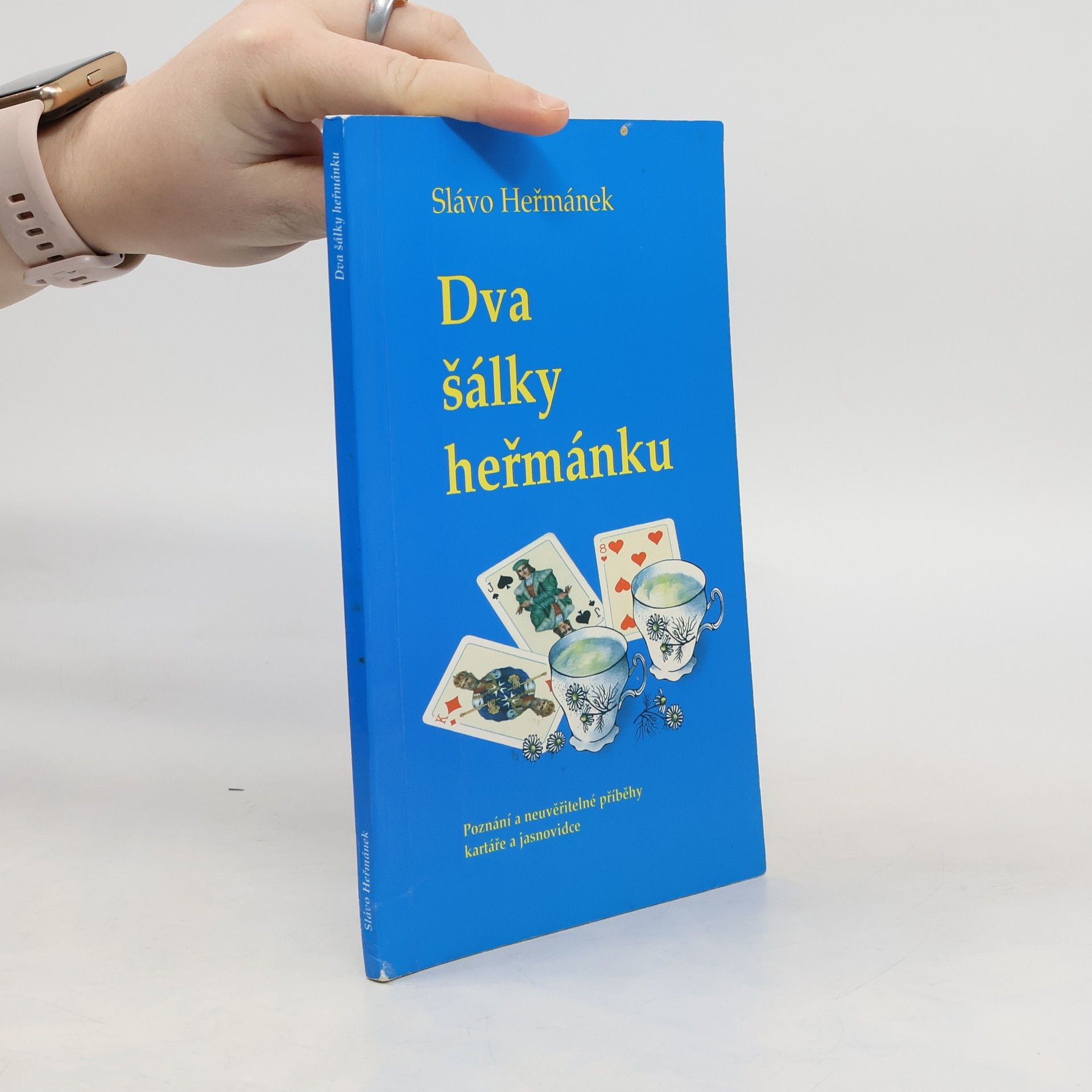 Dva šálky heřmánku