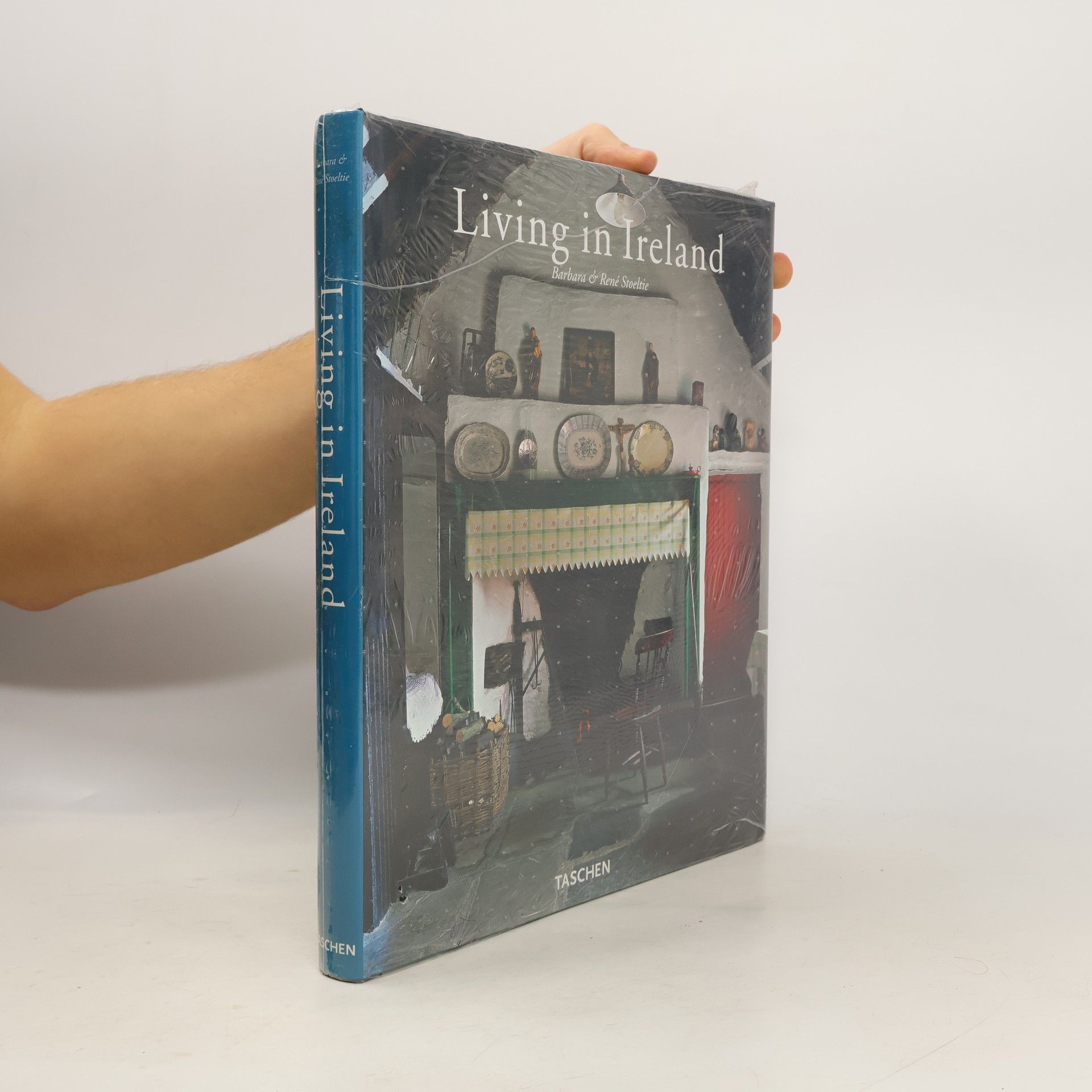 Barbara Stoeltie Living in Ireland = Vivre en Irlande