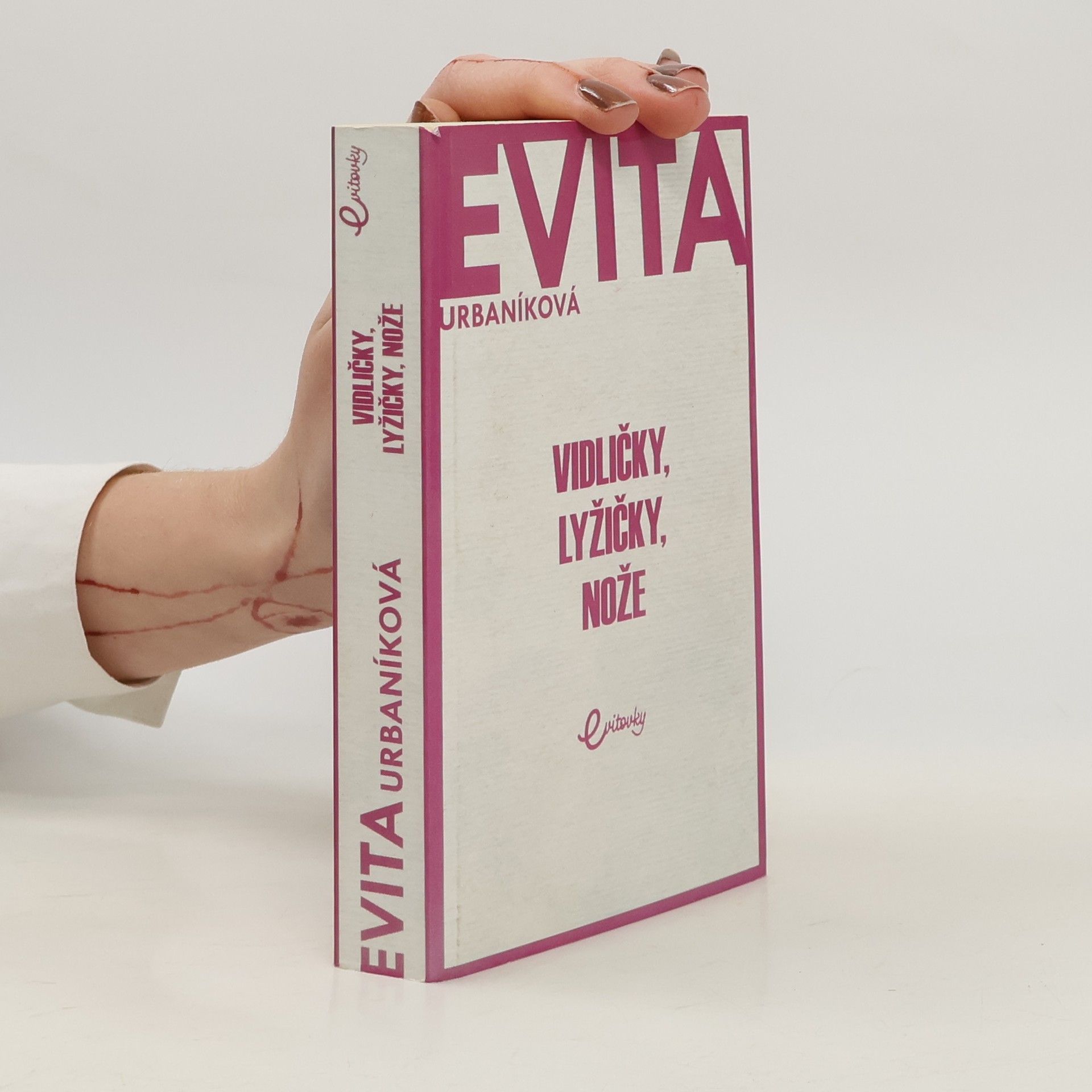 Vidličky, lyžičky, nože