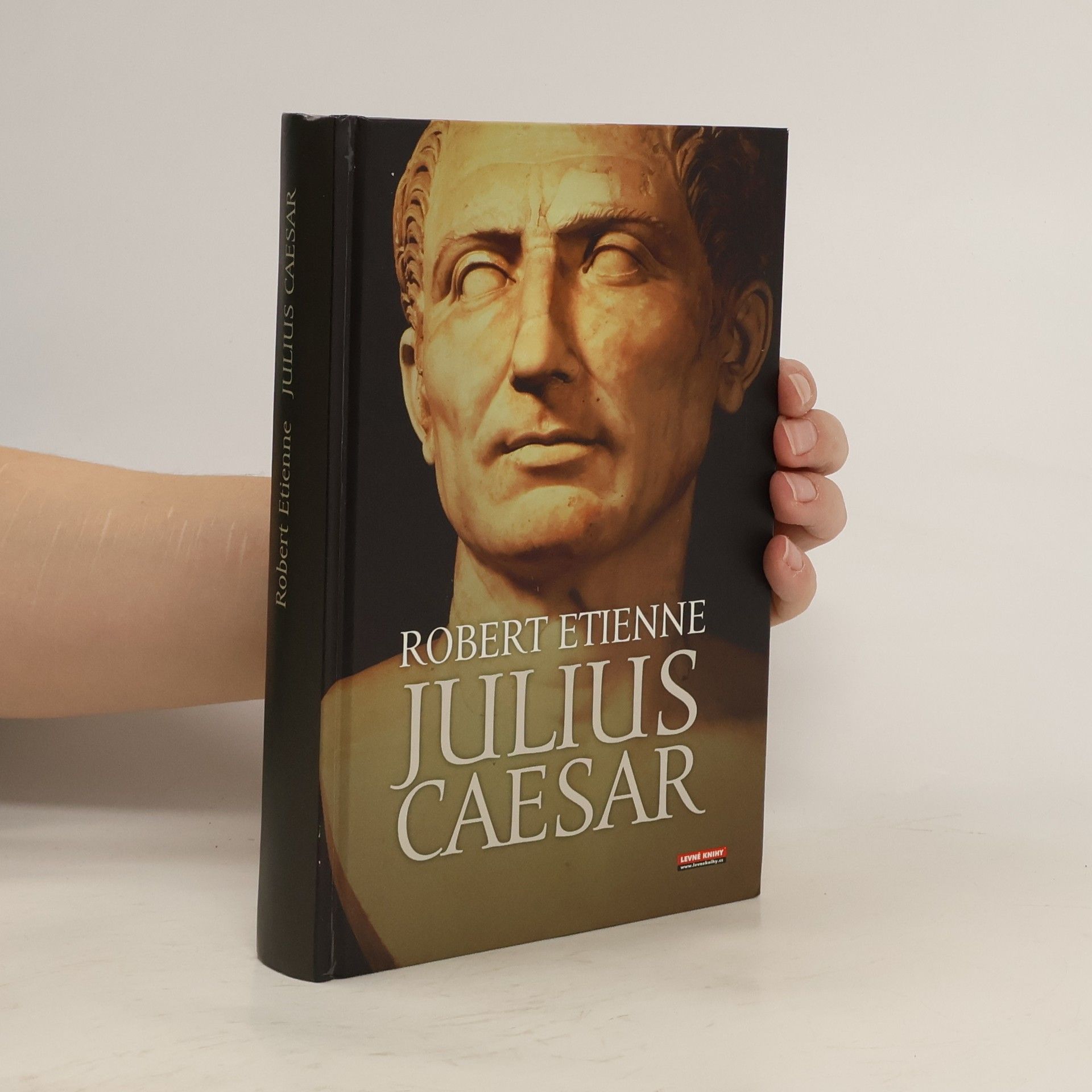 Robert Étienne Julius Caesar