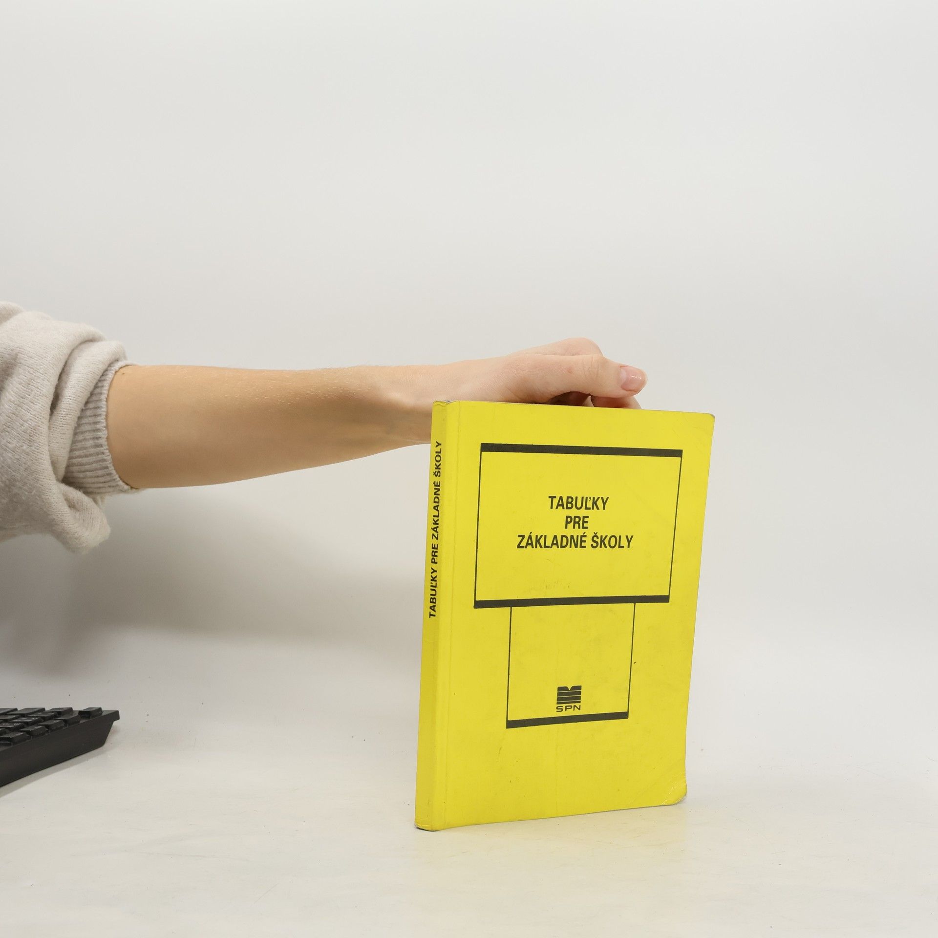 Autorenkollektiv Tabuľky pre základné školy