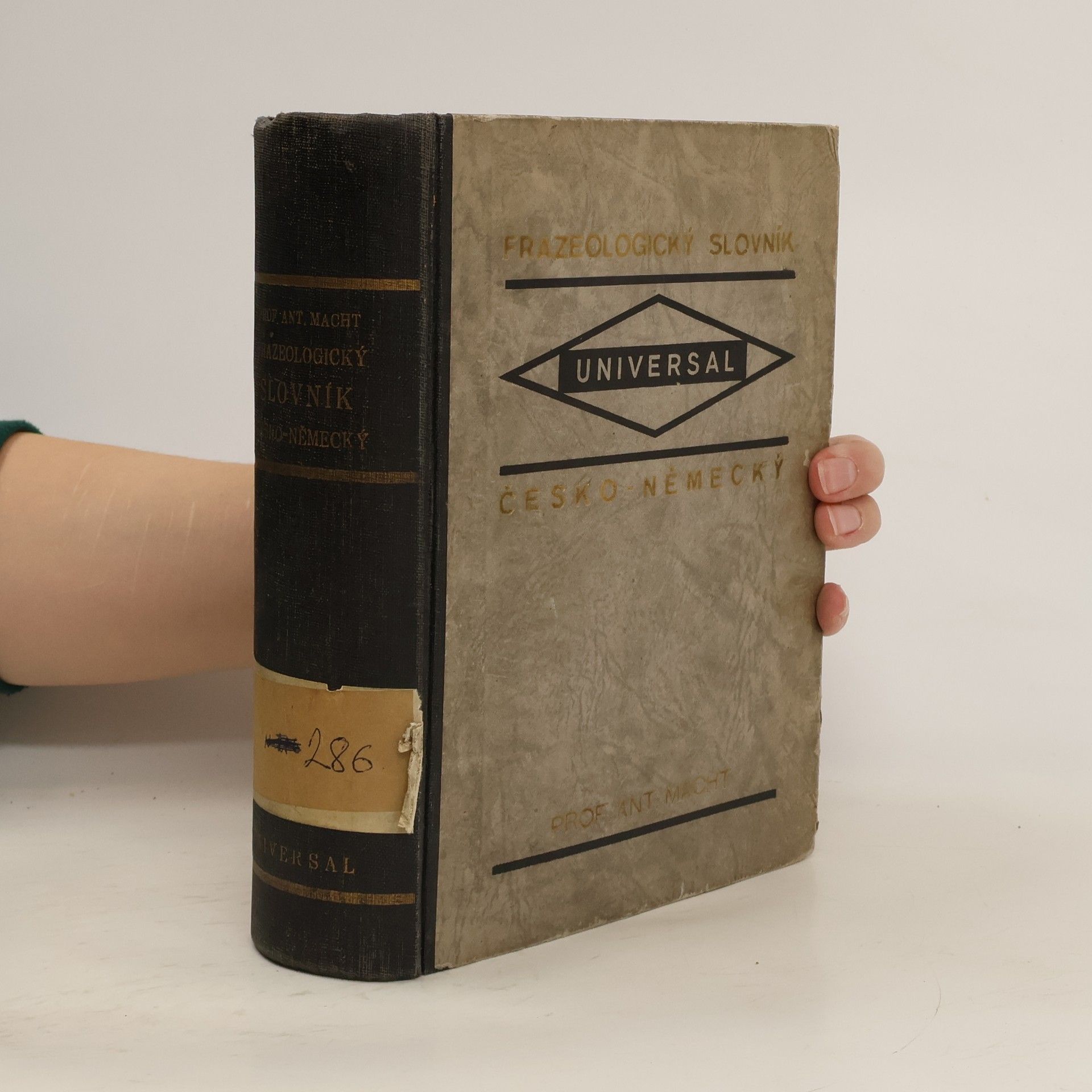 Macht Praktický slovník česko-německý. Frazeologický